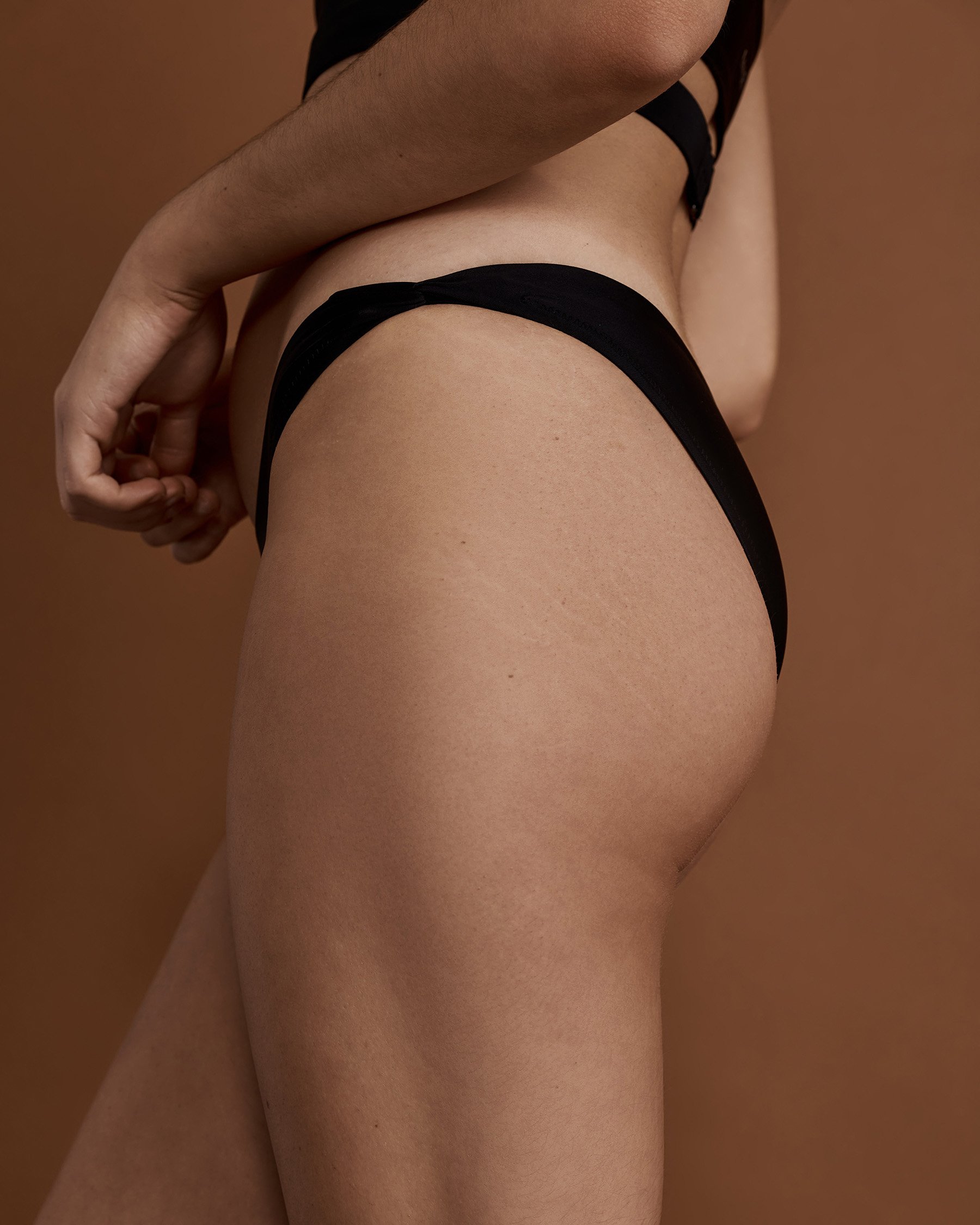 LOLË TANZANIA High Leg Bikini Bottom Black LWW0574 - View3