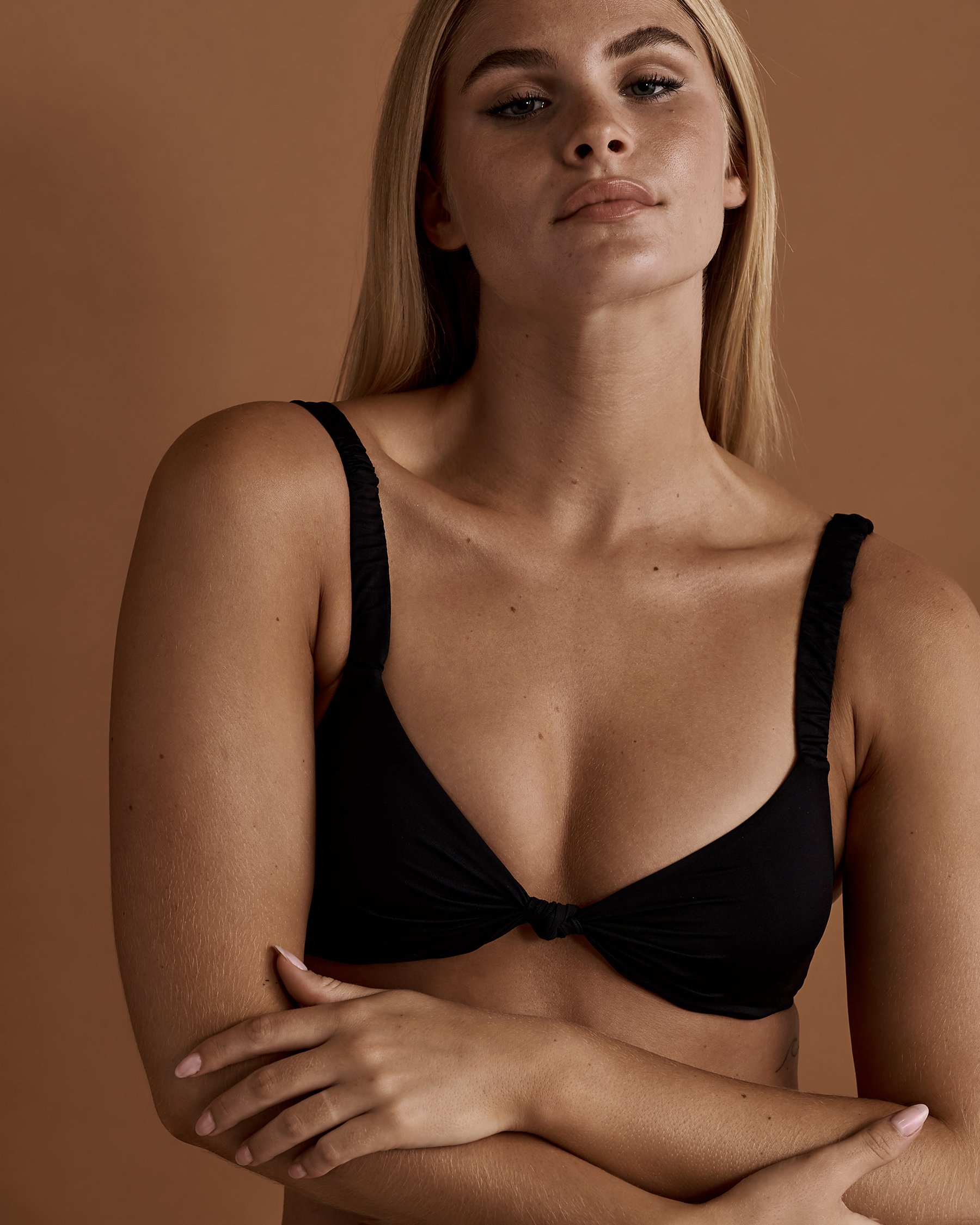 VITAMIN A Haut de bikini bralette Zuri ECOLUX Noir 110NT - Voir7