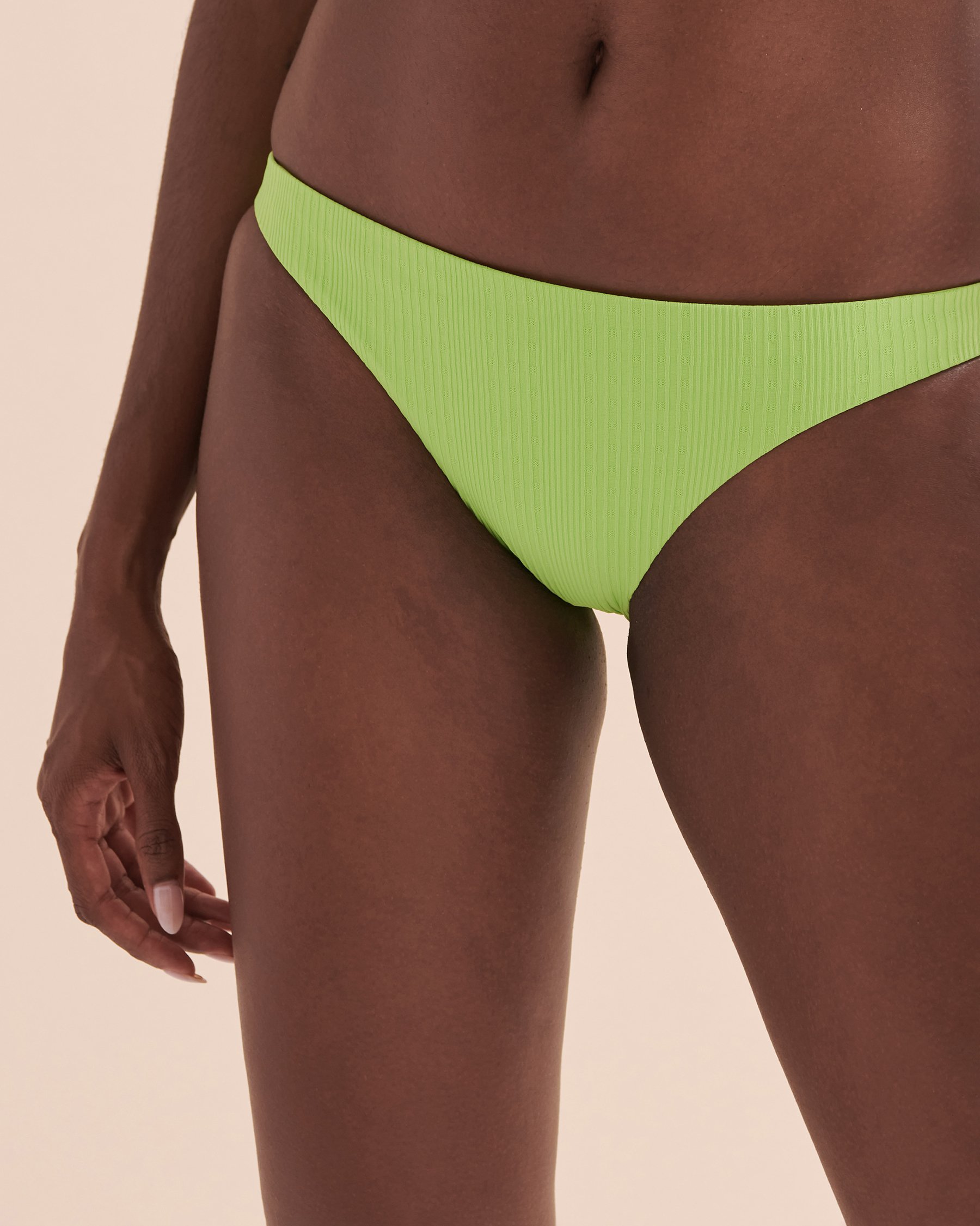 L*SPACE Bas de bikini Pointelle Concombre PTCMC21 - Voir1
