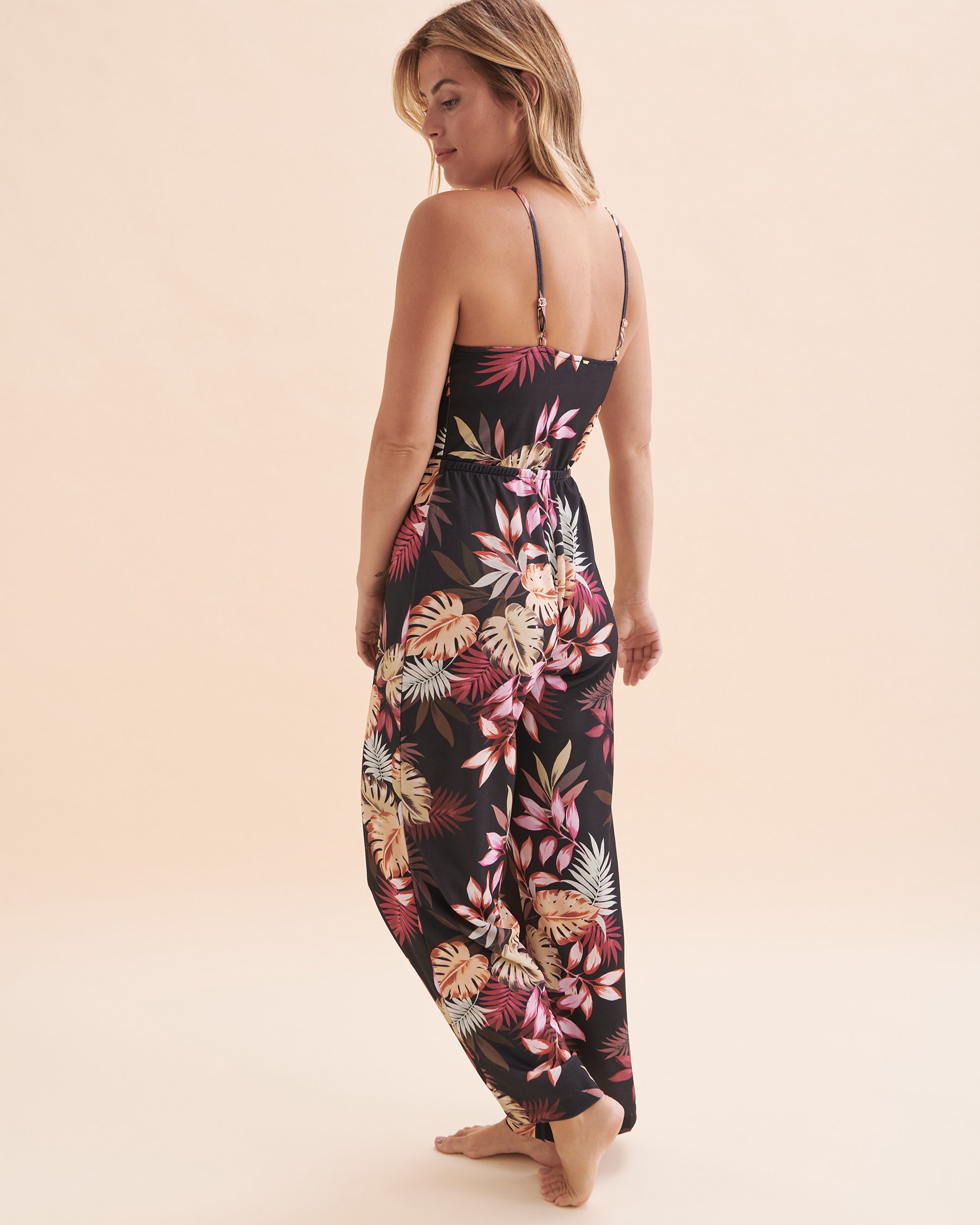 EVERYDAY SUNDAY Tropic Illusion Plunge Jumpsuit Black tropical illusion ESBEAW02797 - View3