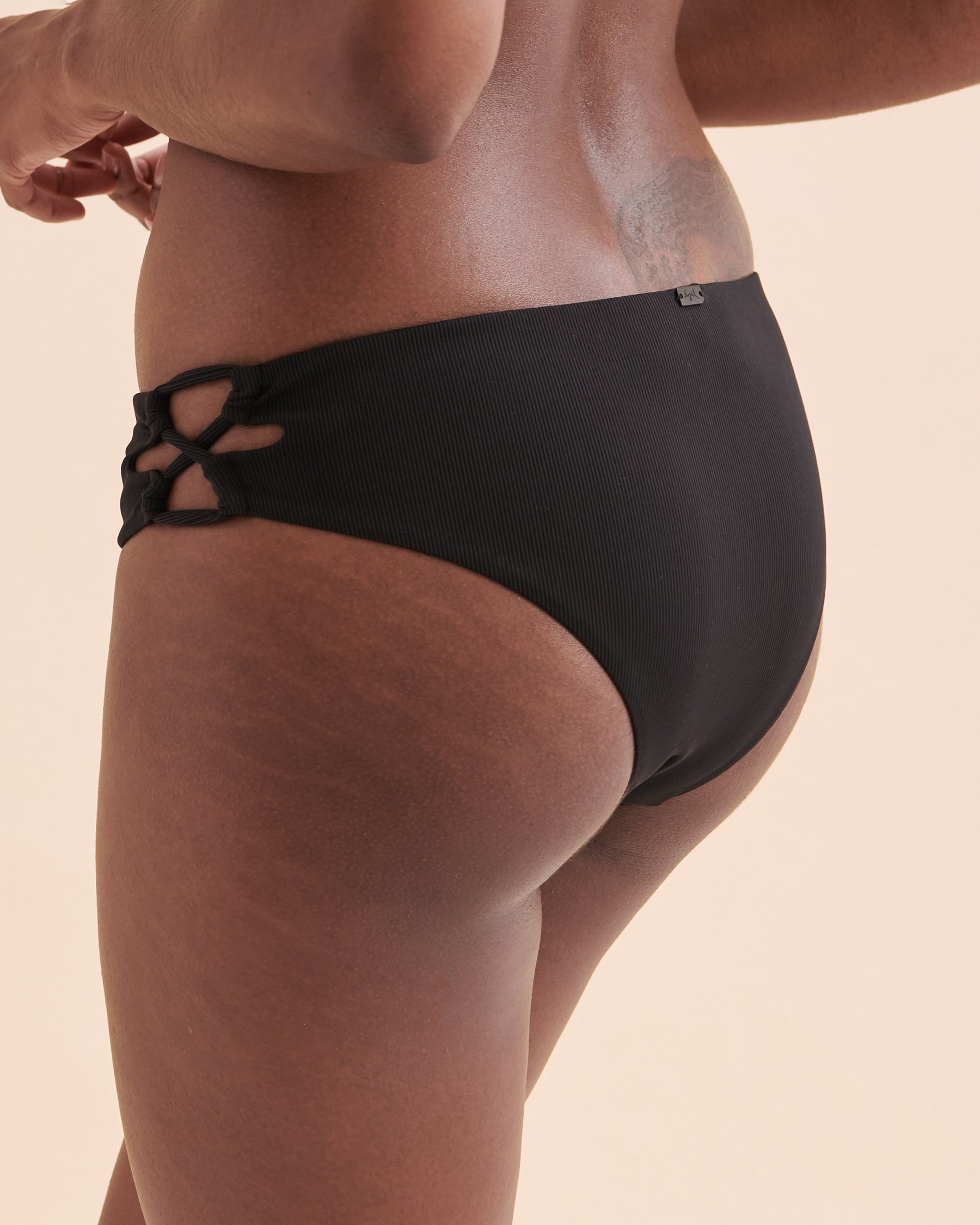 TROPIK Ribbed Cheeky Bikini Bottom Black 01300251 - View4