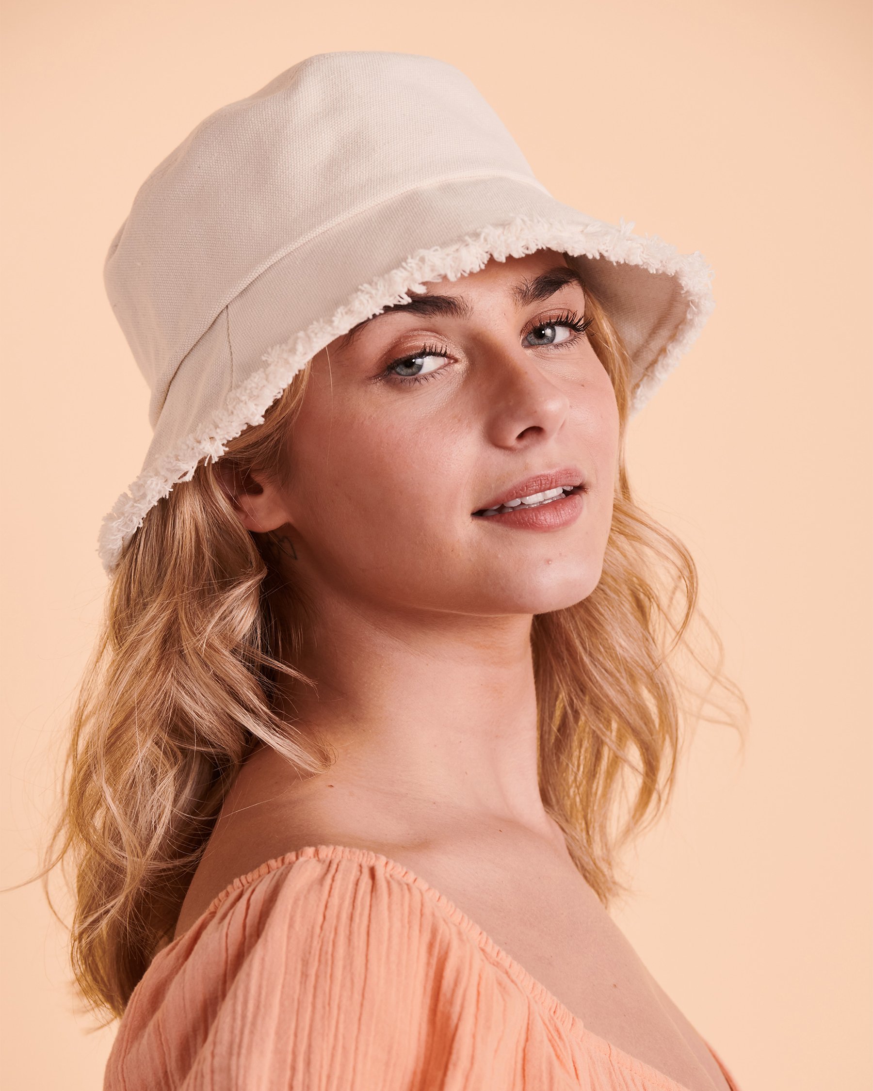 ROXY VICTIM OF LOVE Bucket Hat Crystal ERJHA04152 - View1