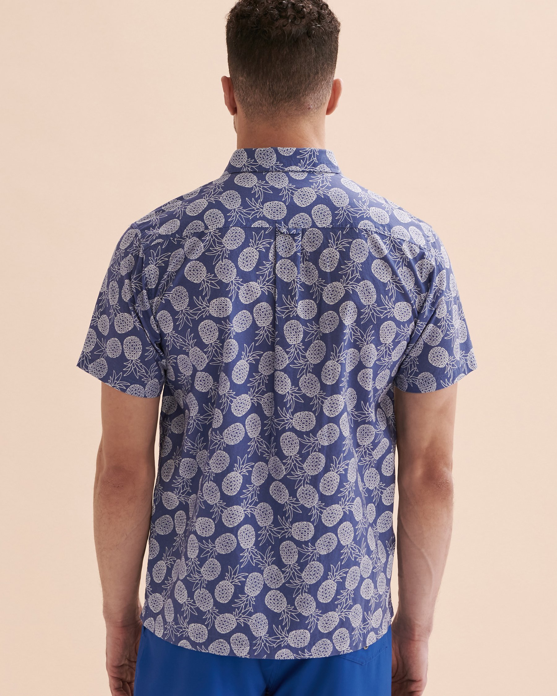 ISLANDHAZE Pineapple Short Sleeve Button-down Shirt Pineapple print MS322803 - View3