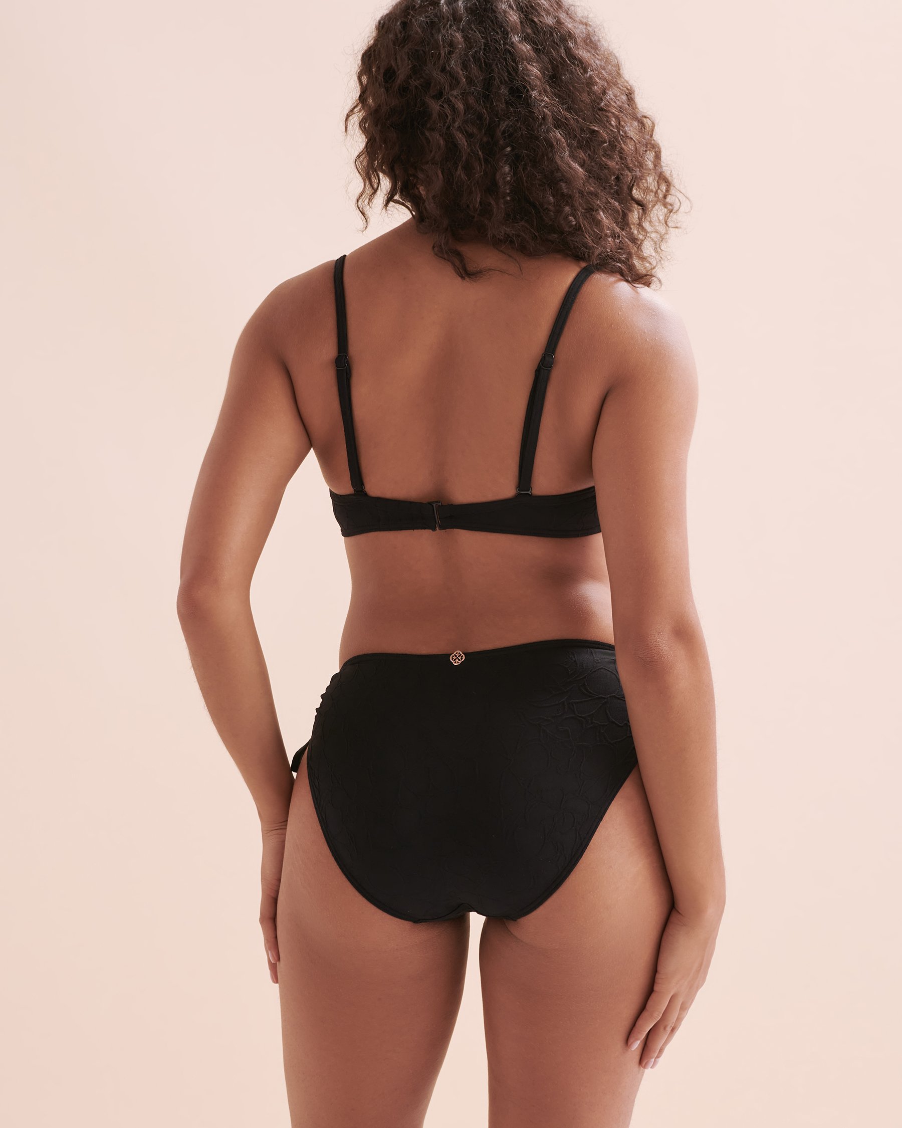 TURQUOISE COUTURE Haut de bikini push-up texturé Floral Mist Noir 01100303 - View6