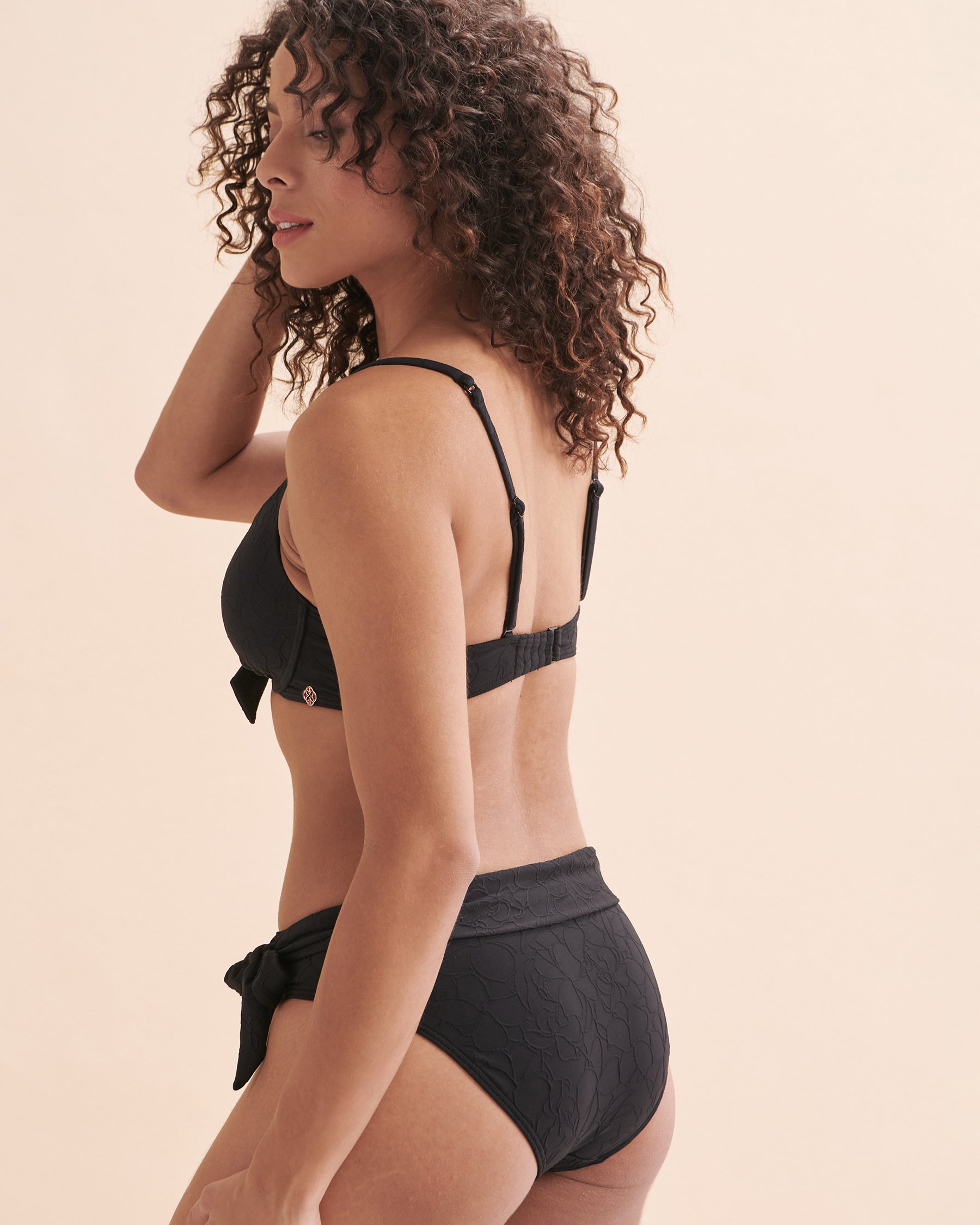 TURQUOISE COUTURE Textured Push-up Bikini Top Black 01100249 - View3