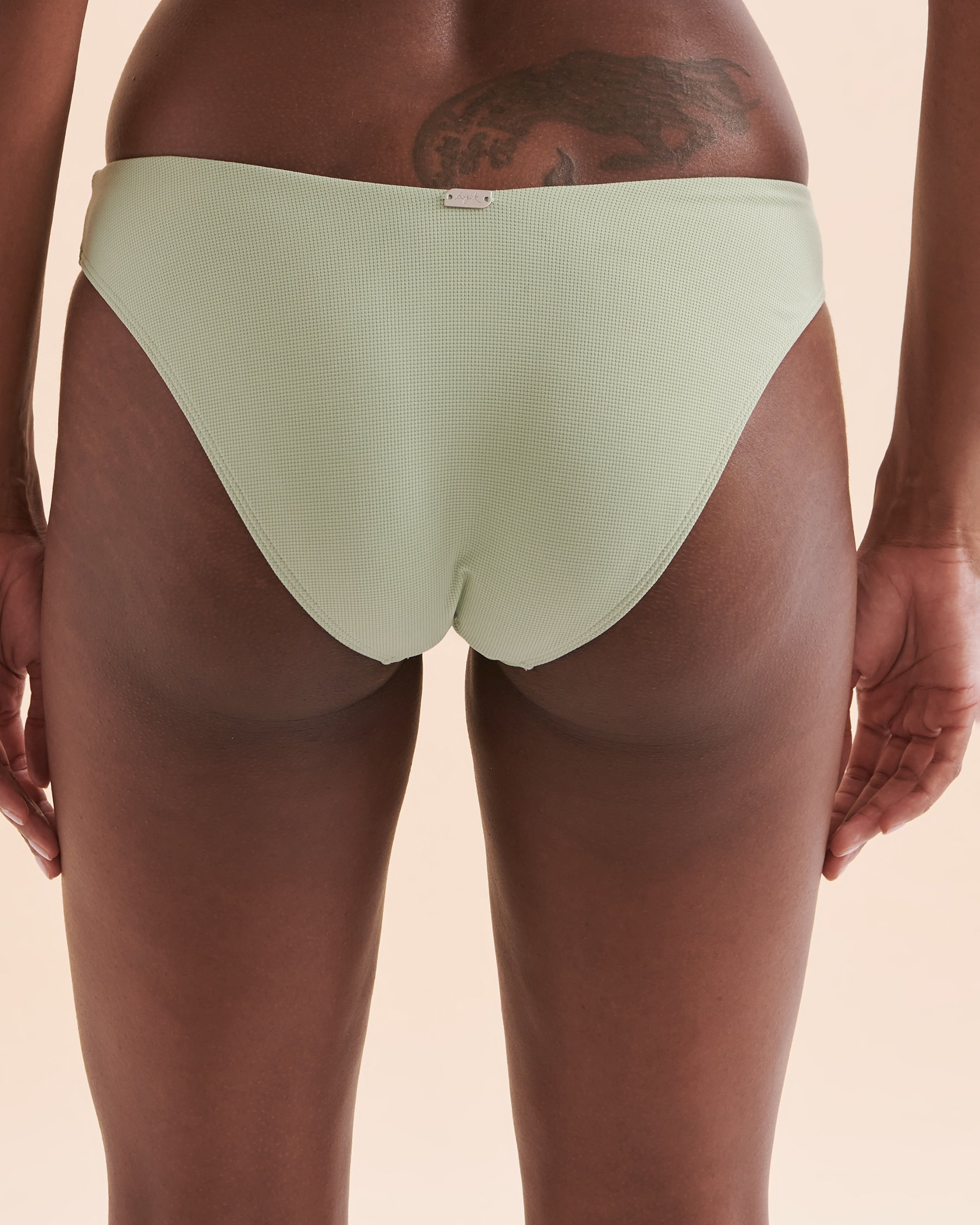 TROPIK Bas de bikini coupe en V texturé Vert givré 01300266 - View3