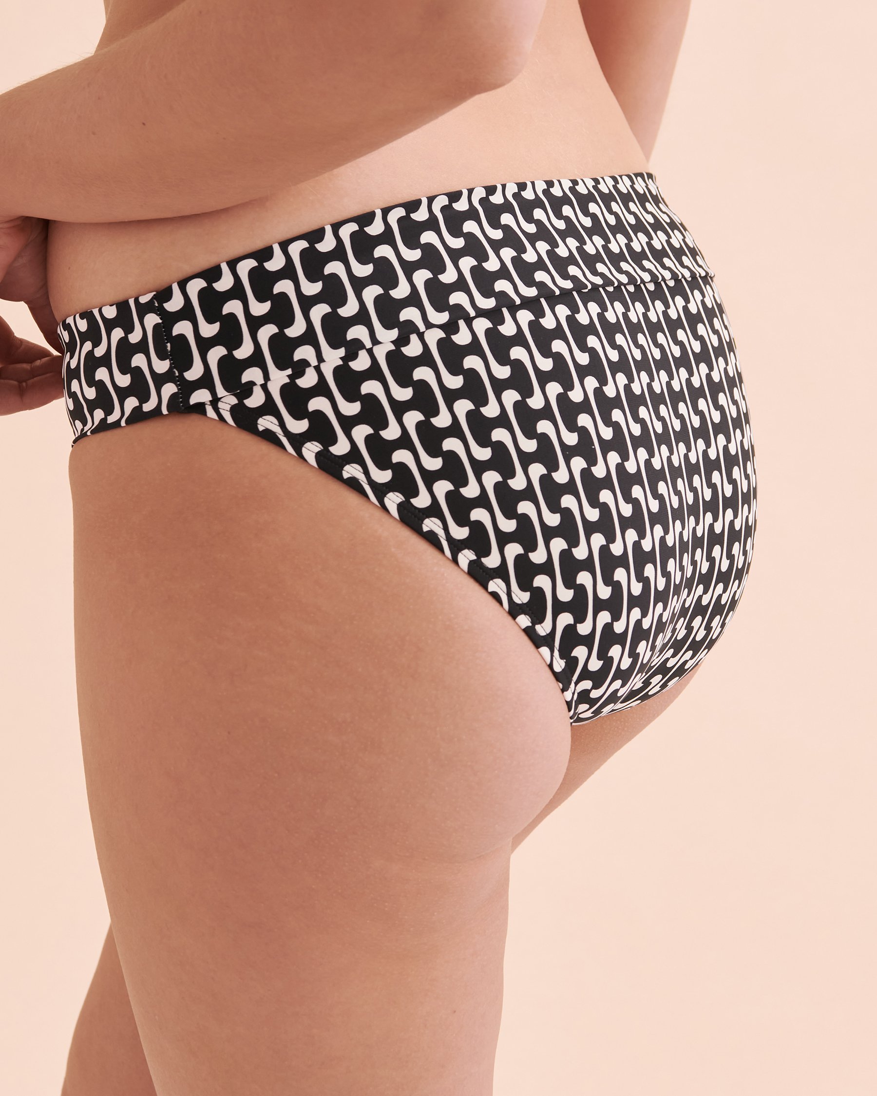 TURQUOISE COUTURE Black Geometric Foldover Waistband Bikini Bottom Black Geometric 01300305 - View9