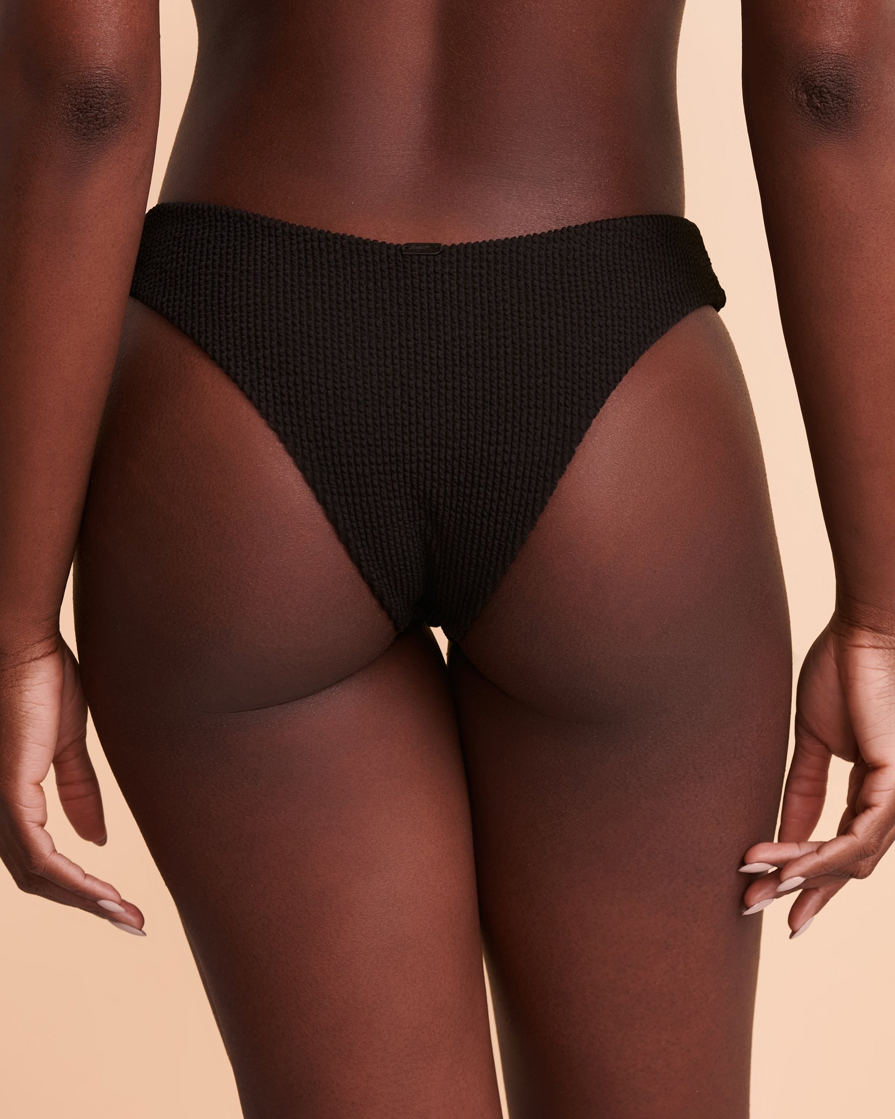 TROPIK Bas de bikini échancré TEXTURED Noir 01300083 - Voir2