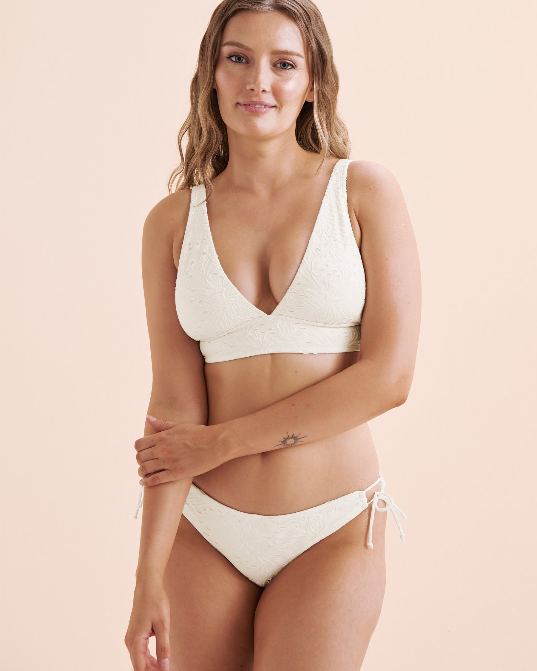 SKYE Bas de bikini taille basse en dentelle Bloom Juliana Blanc crème SK789148 - Voir4