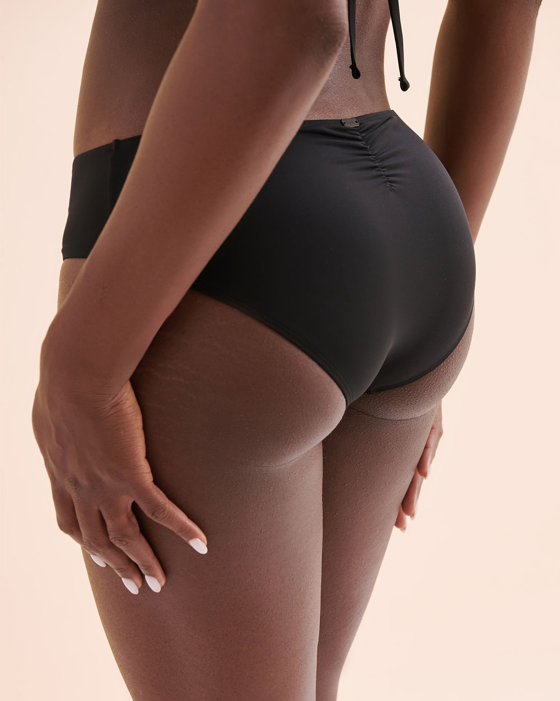 TROPIK Low-Rise Hipster Bikini Bottom Black 01300474 - View4