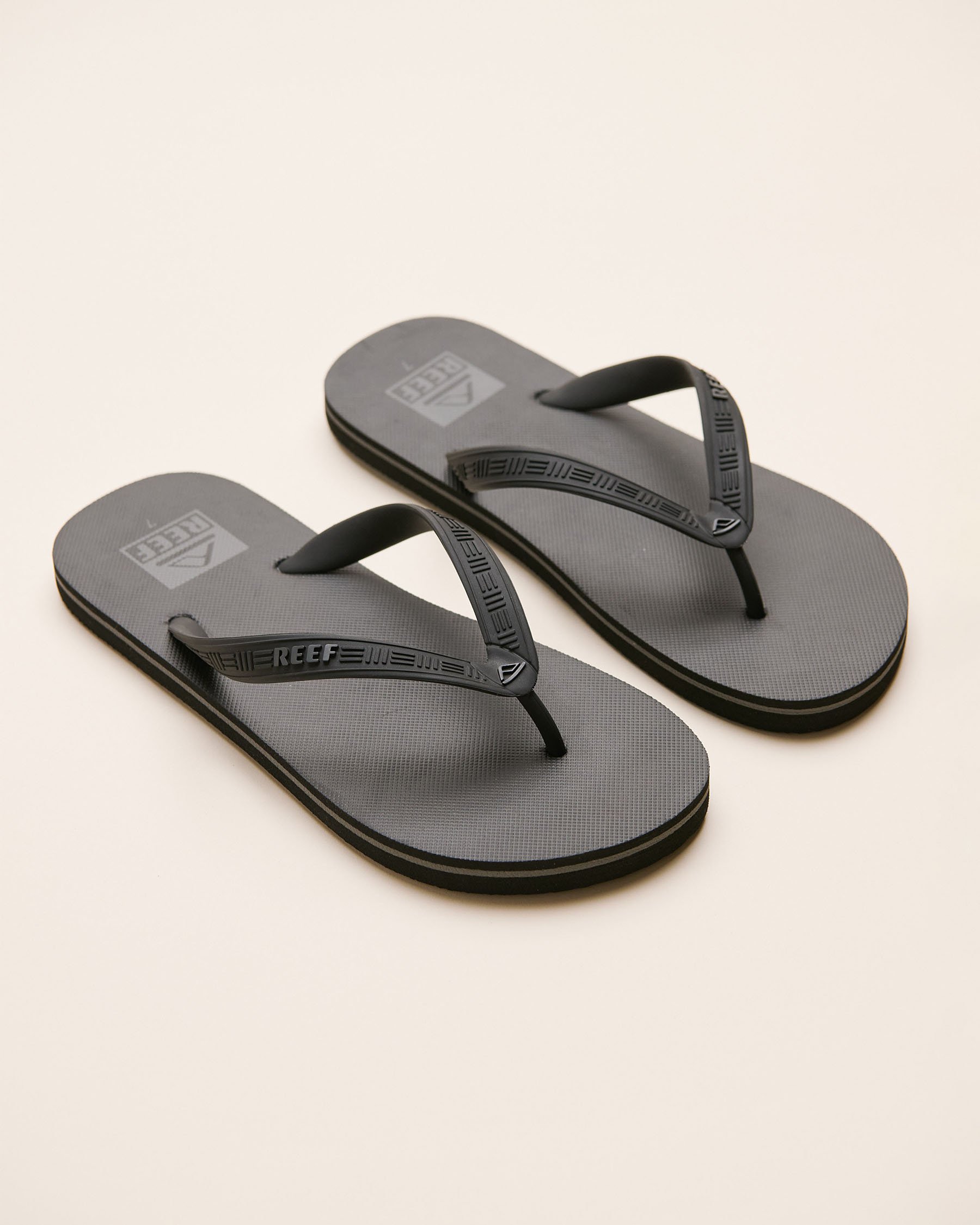 REEF Seaside Flip-Flop Noir CI2720 REEF Seaside Flip-Flop Noir CI2720 - View1