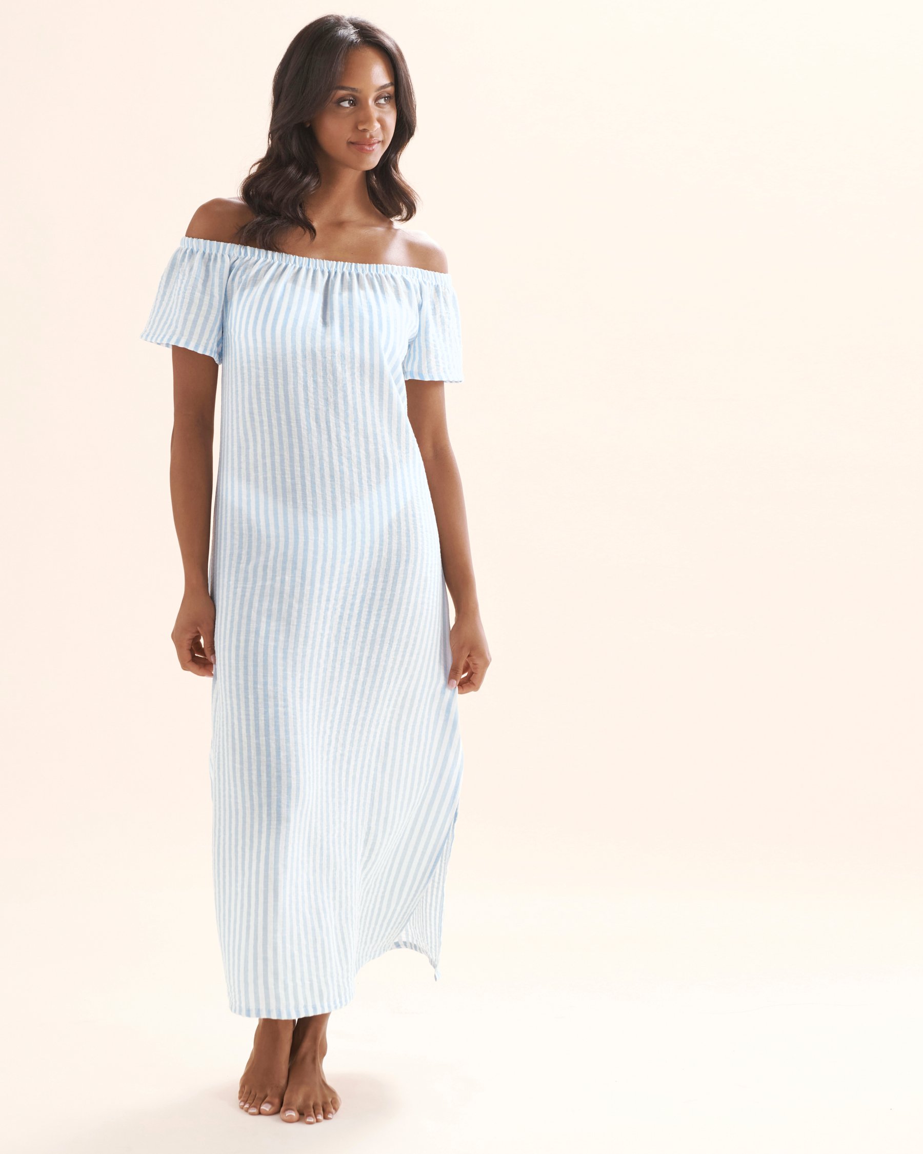 COVER ME Off Shoulder Maxi Dress Blue and white 25022777 - View1