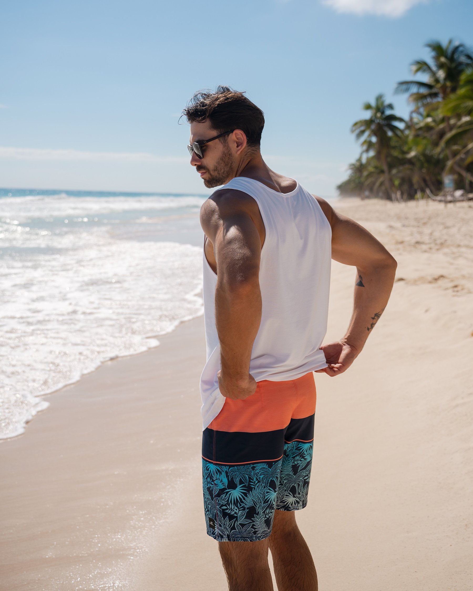 O'NEILL Hyperfreak Heat Block Boardshorts Swimsuit Blue and pink SP5106005C - View3