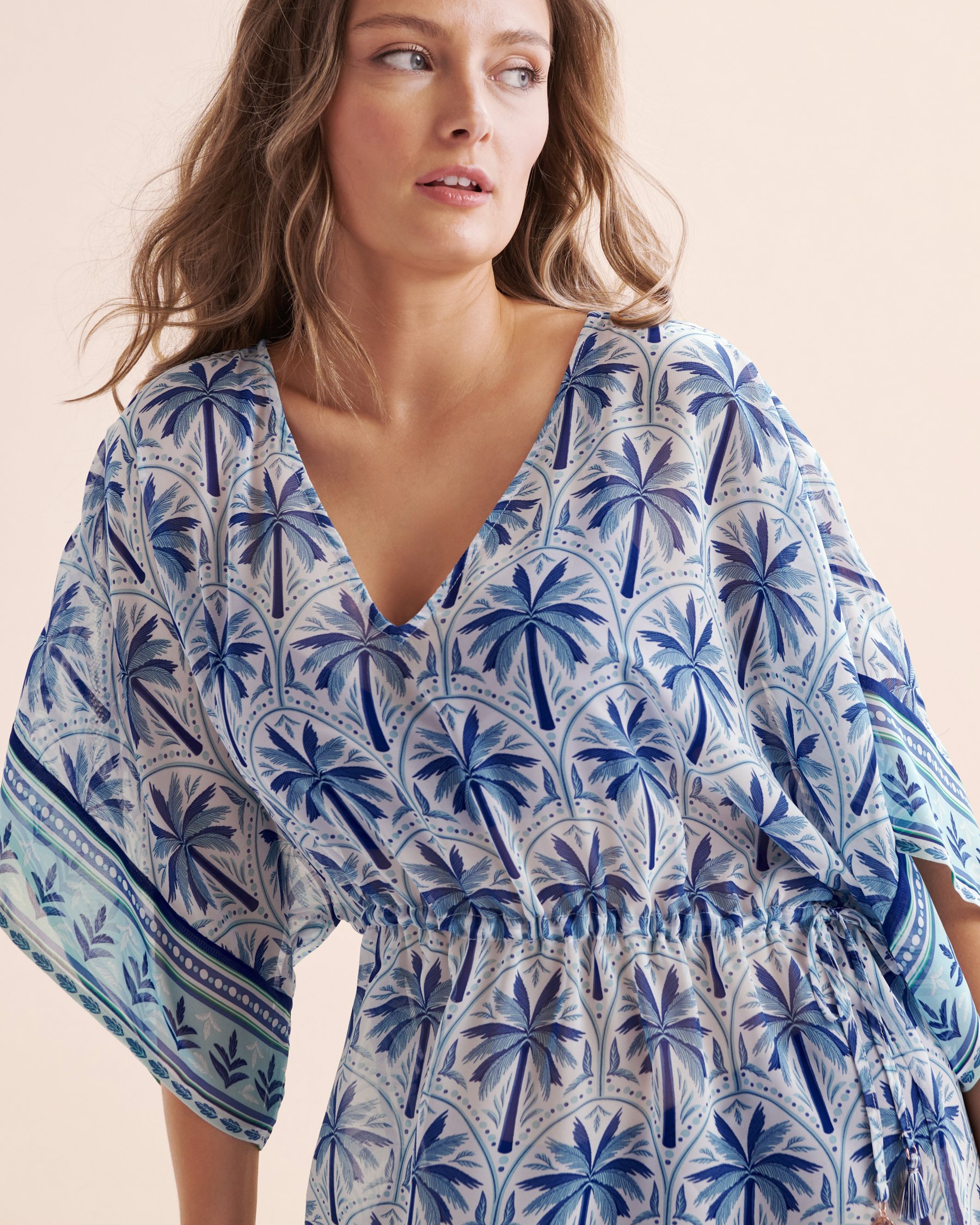 TURQUOISE COUTURE Tunique en mousseline Mykonos Palm Bleu et blanc brillant 02400046 - Voir7