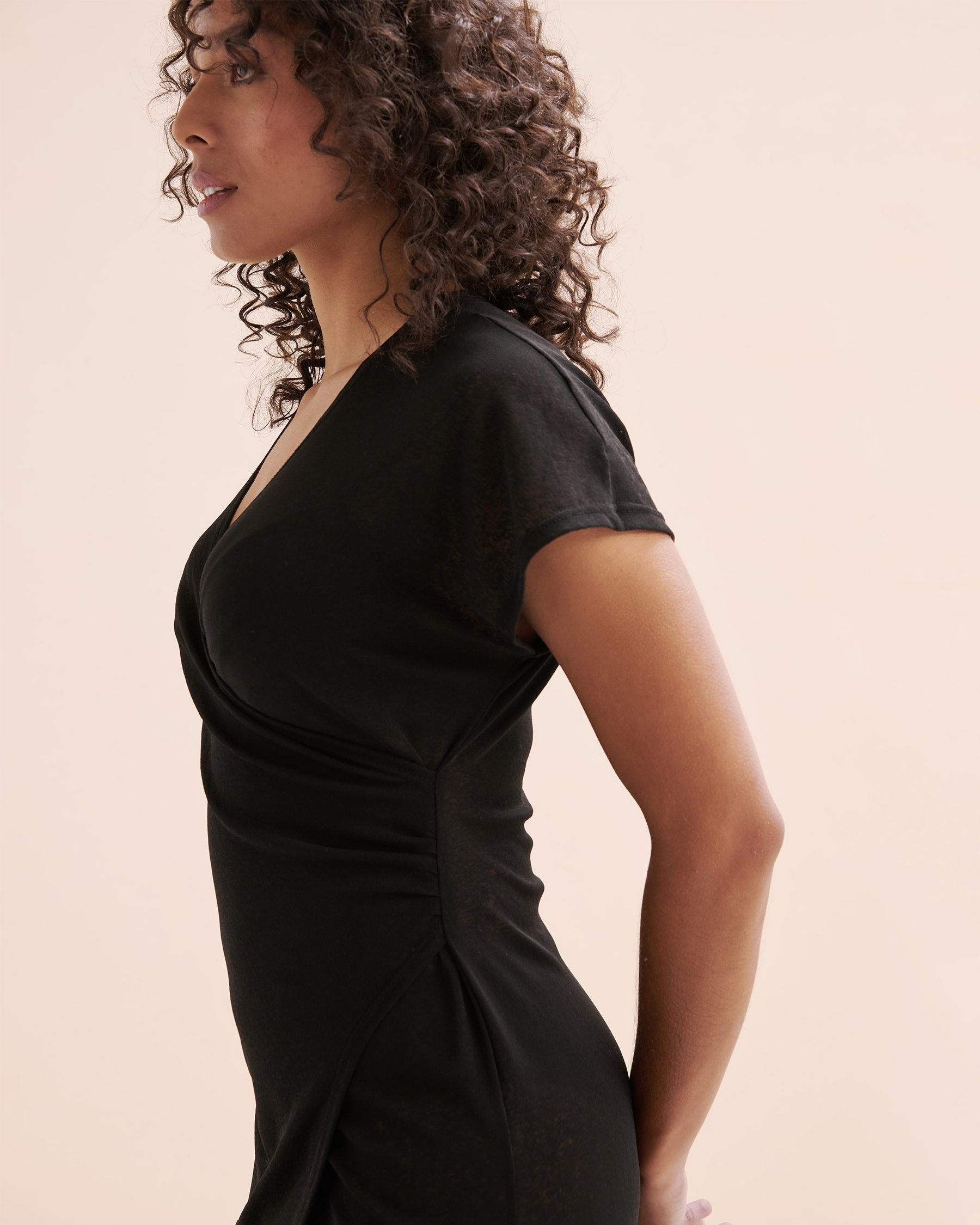 COVER ME Onion Skin Short Wrap Dress Black 25021128 - View3