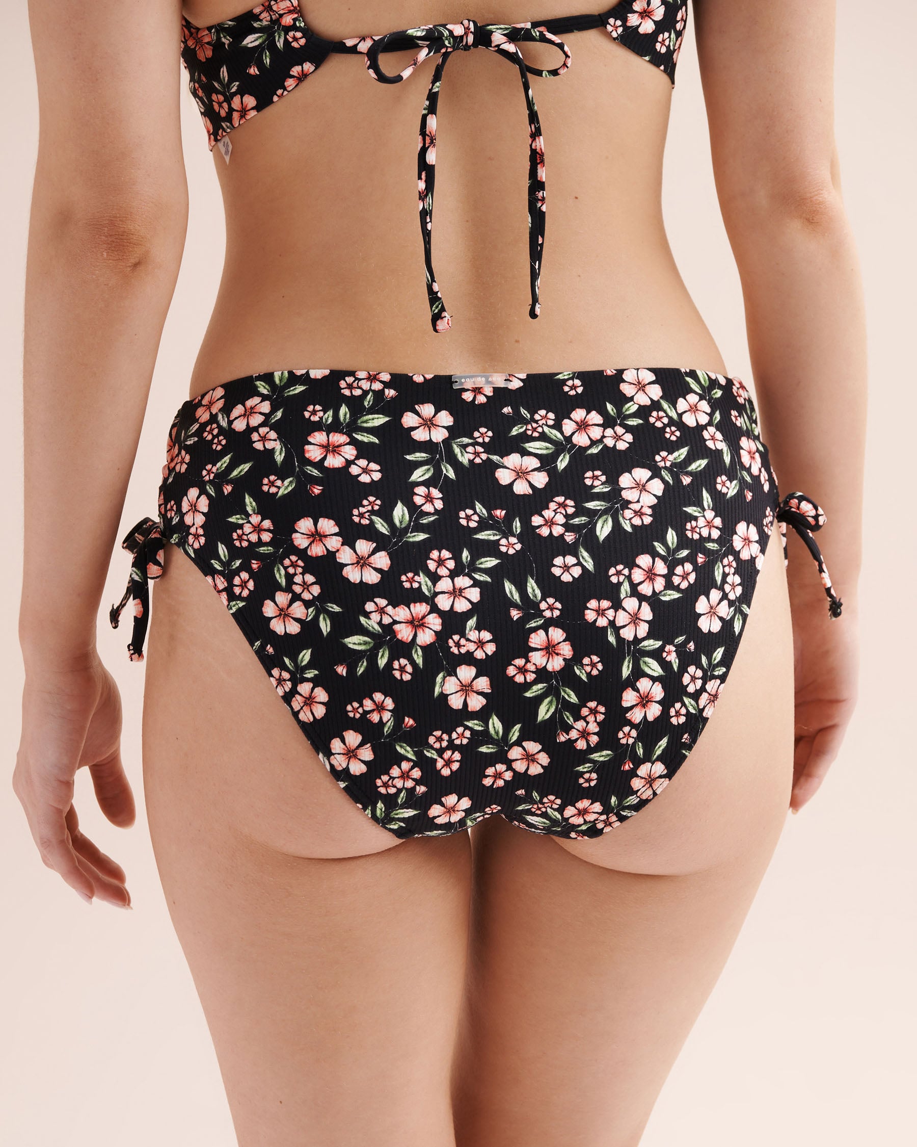 EAU DE SEA Bas de bikini taille basse gainant à nouer côtelé floral Noir 01300620 - View4