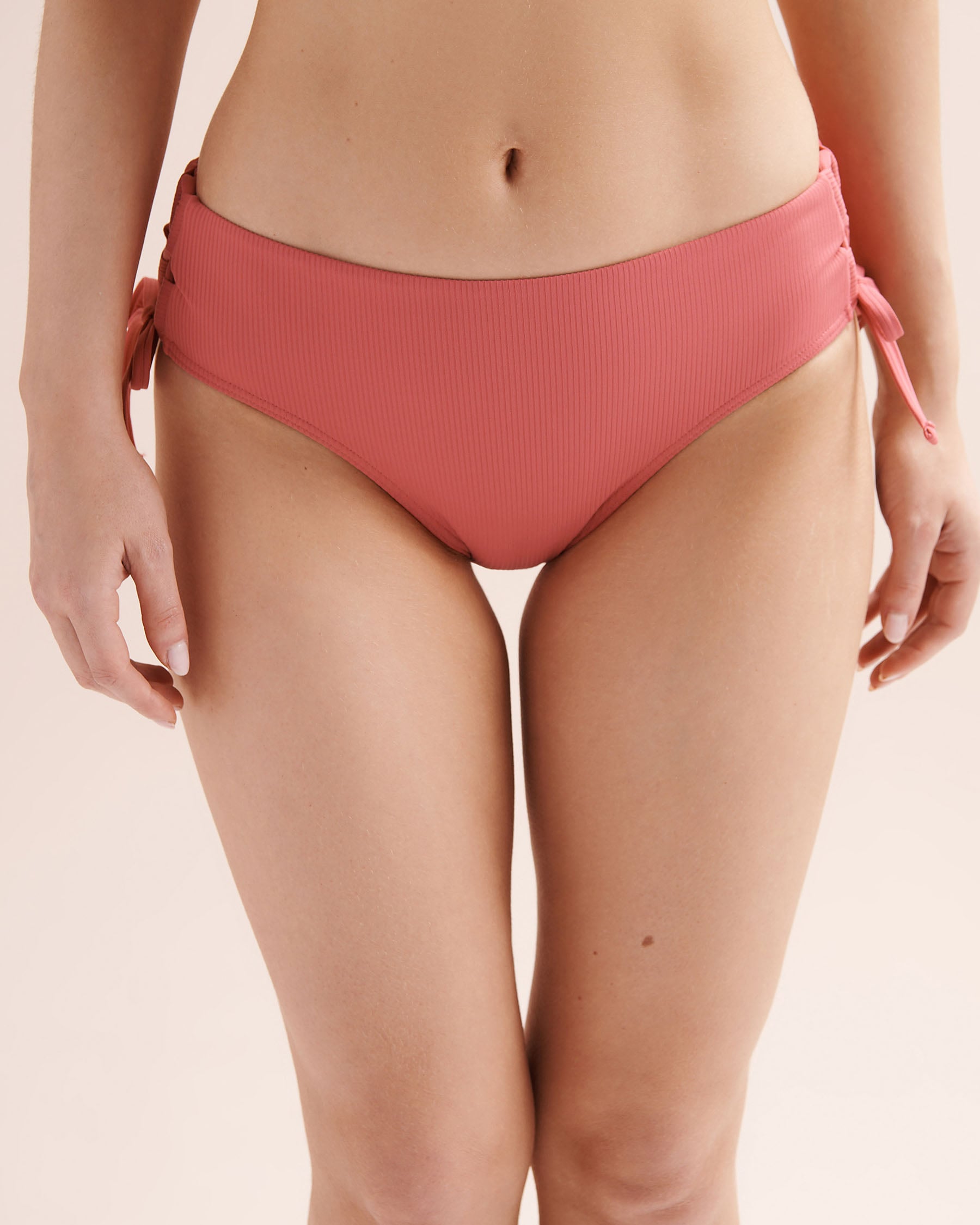EAU DE SEA Bas de bikini taille basse gainant à nouer côtelé Rose 01300620 - View1