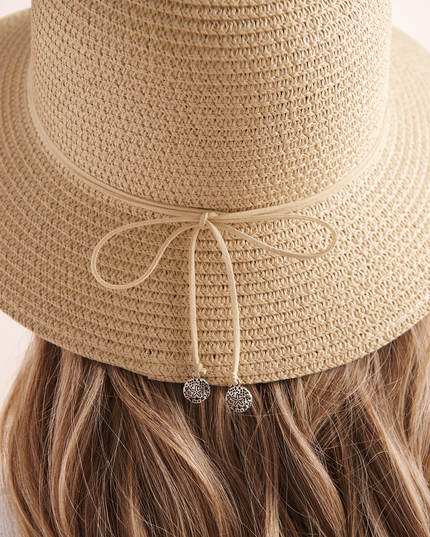 BIKINI VILLAGE Chapeau cloche avec breloques dollar des sables Beige 02500026 - View3