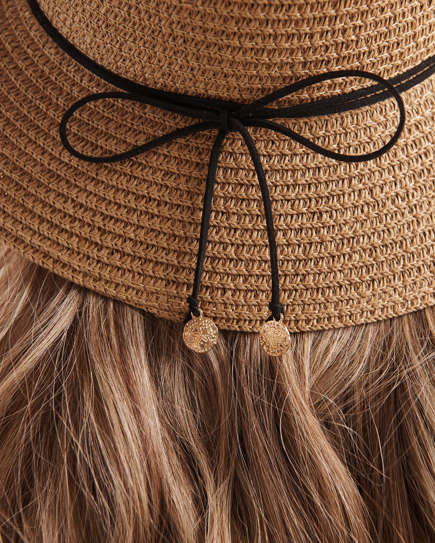 BIKINI VILLAGE Chapeau cloche avec breloques dollar des sables Beige caramel et noir 02500026 - View3