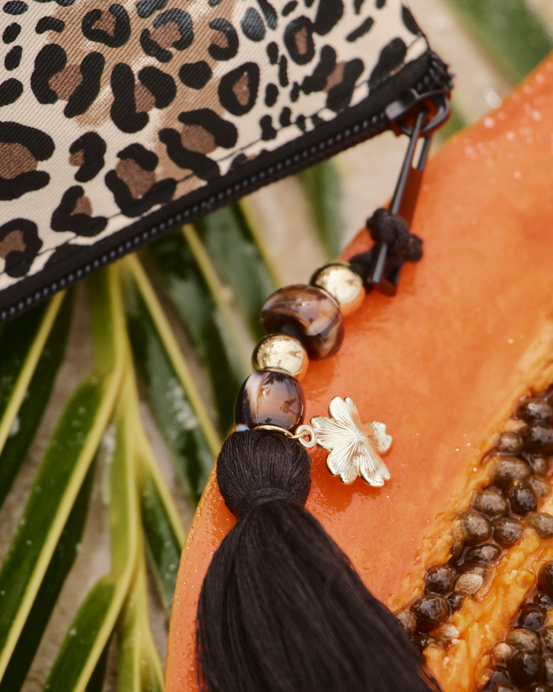 TROPIK Pochette en toile léopard Brun, beige, noir - Leopard 02500020 - View2