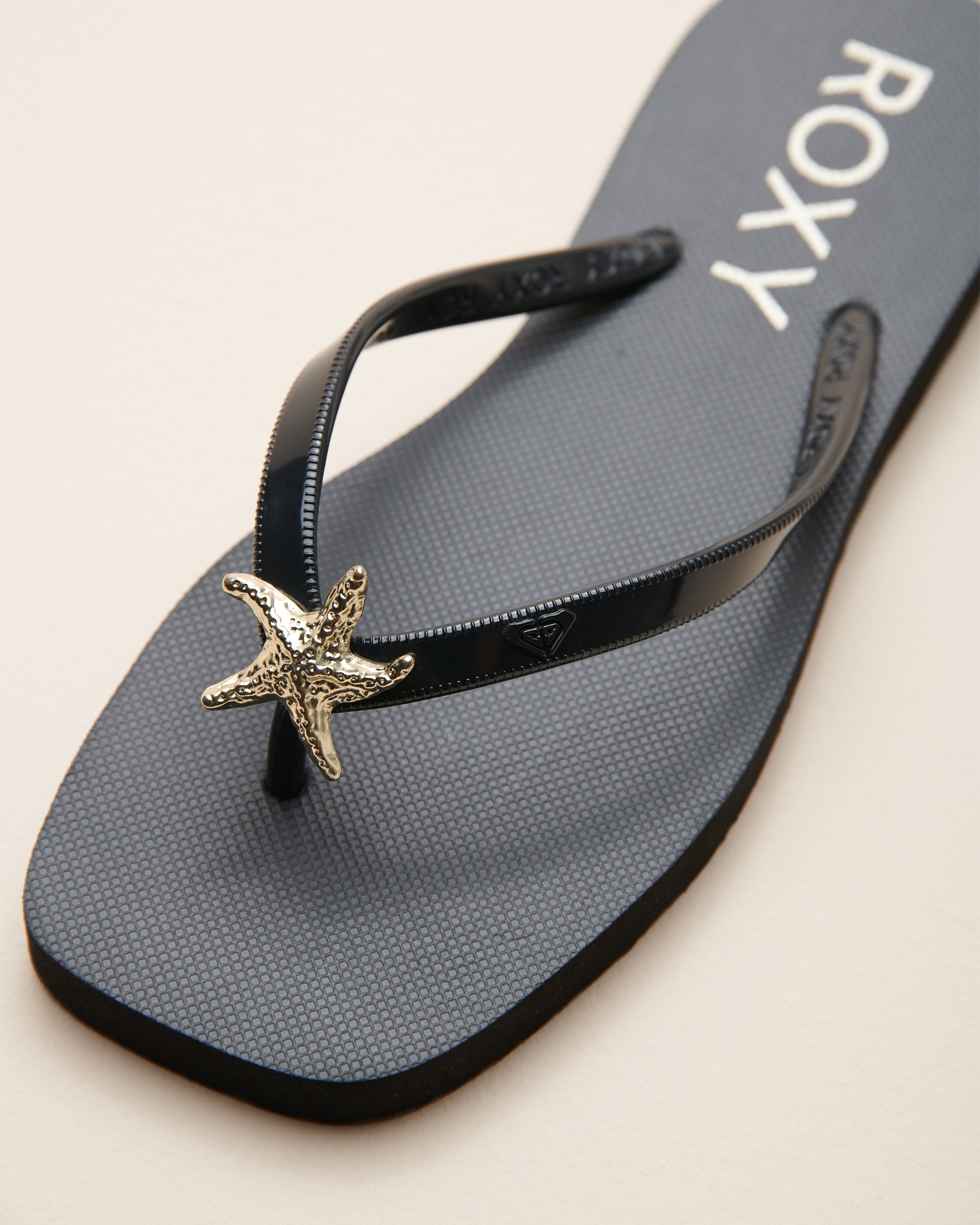 ROXY Sea Star Charm Flip-Flop Black 14438952 - View4