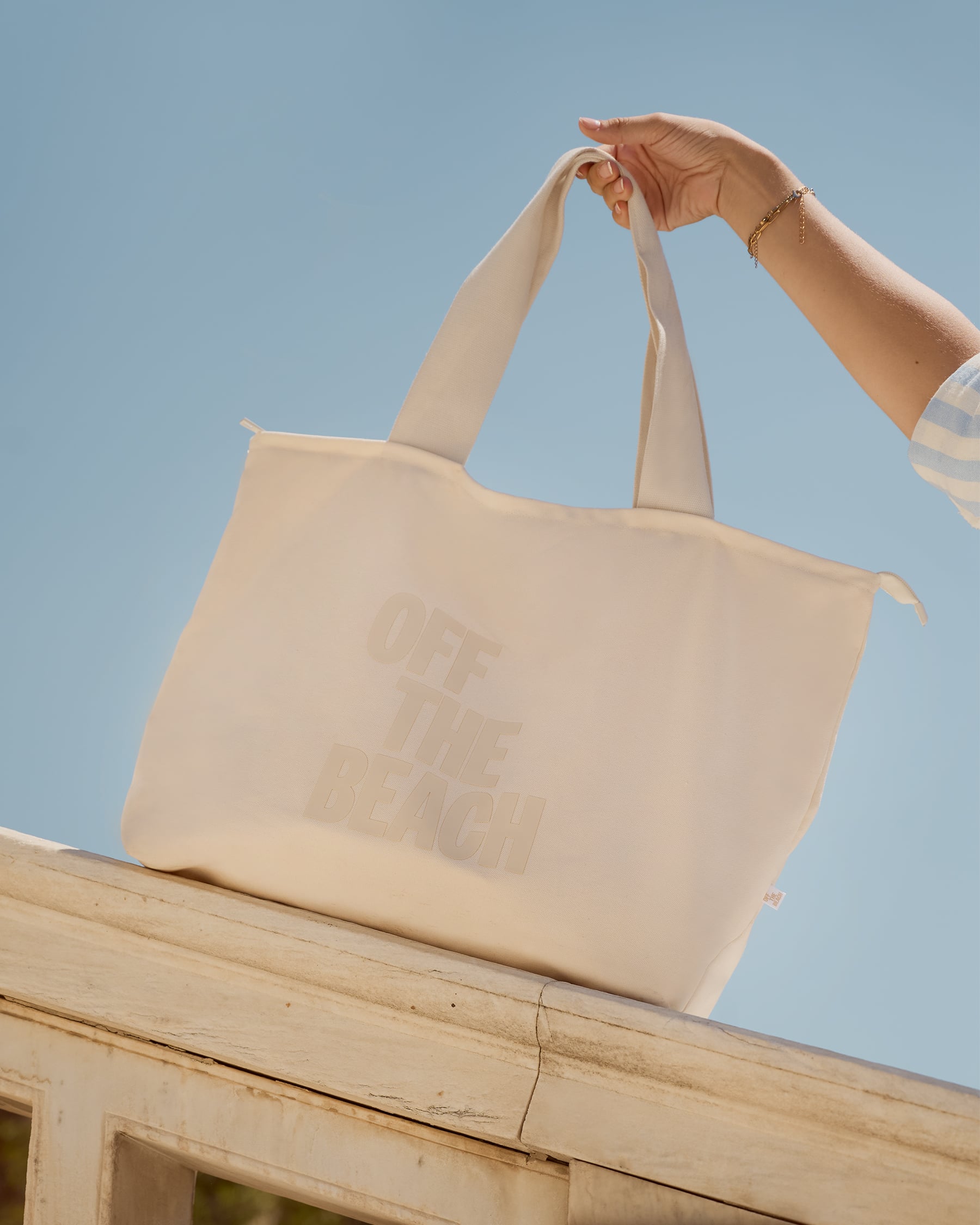OFF THE BEACH Signature Large Tote Bag Beige 02500029 - View2