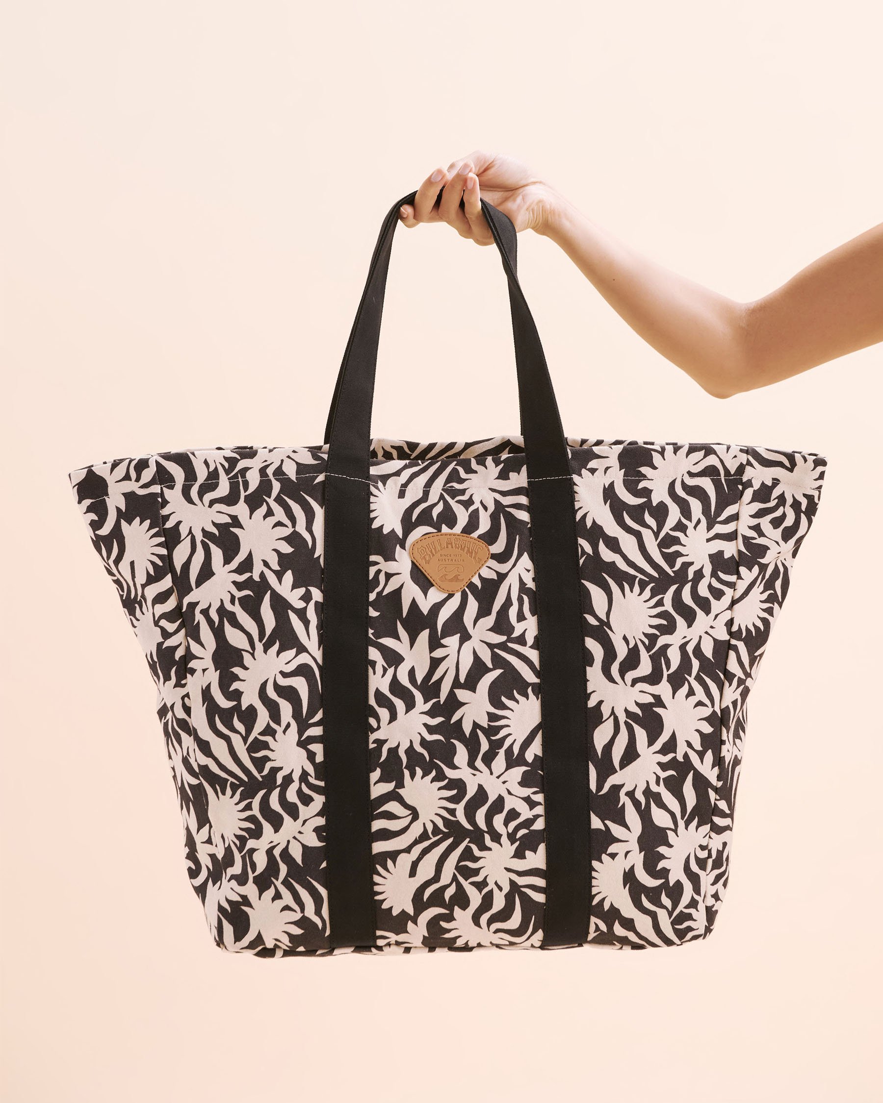 BILLABONG Poppins Playa Bag Black and white 24E651503 - View1