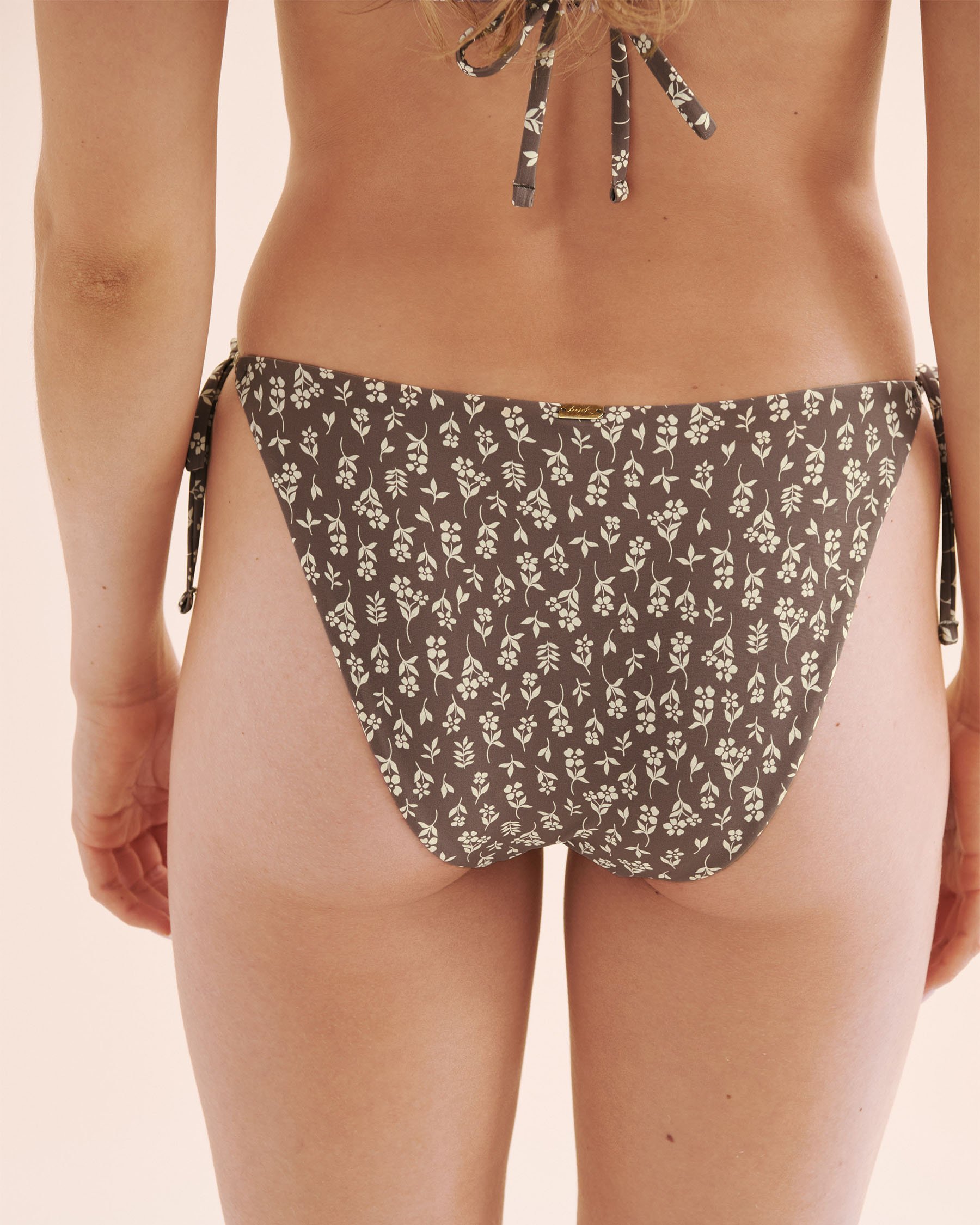 TROPIK Bas de bikini brésilien taille basse floral Brun et blanc 01300504 - View4