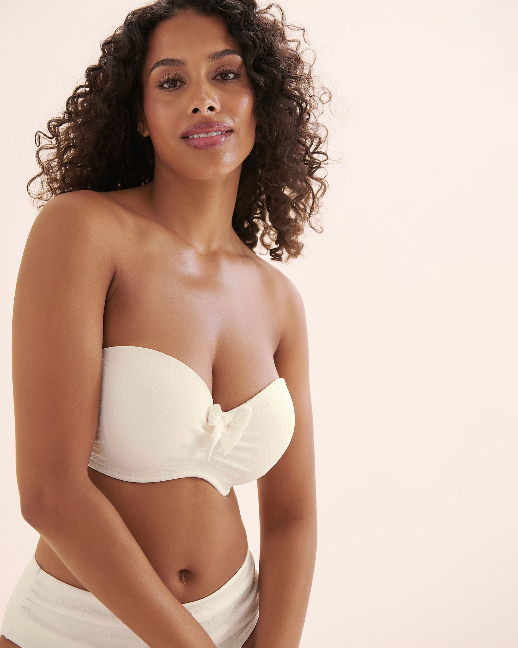 TURQUOISE COUTURE Haut de bikini bandeau bonnet D texturé Blanc 01200122 - View1