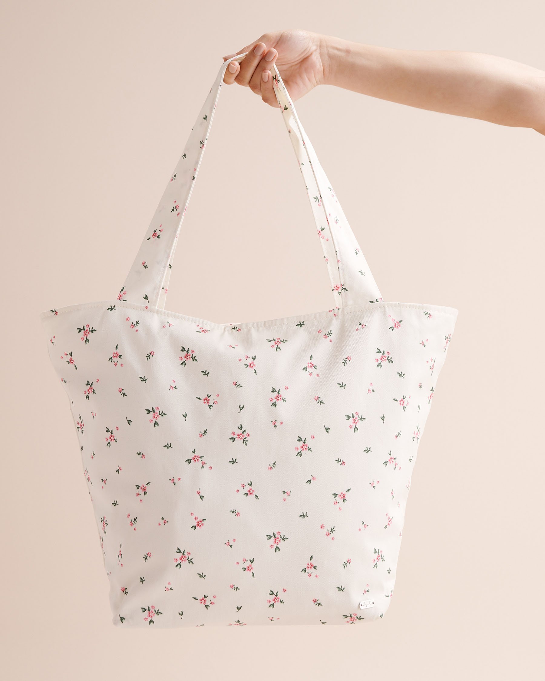 TROPIK Floral Canvas Bag White 02500015 - View1