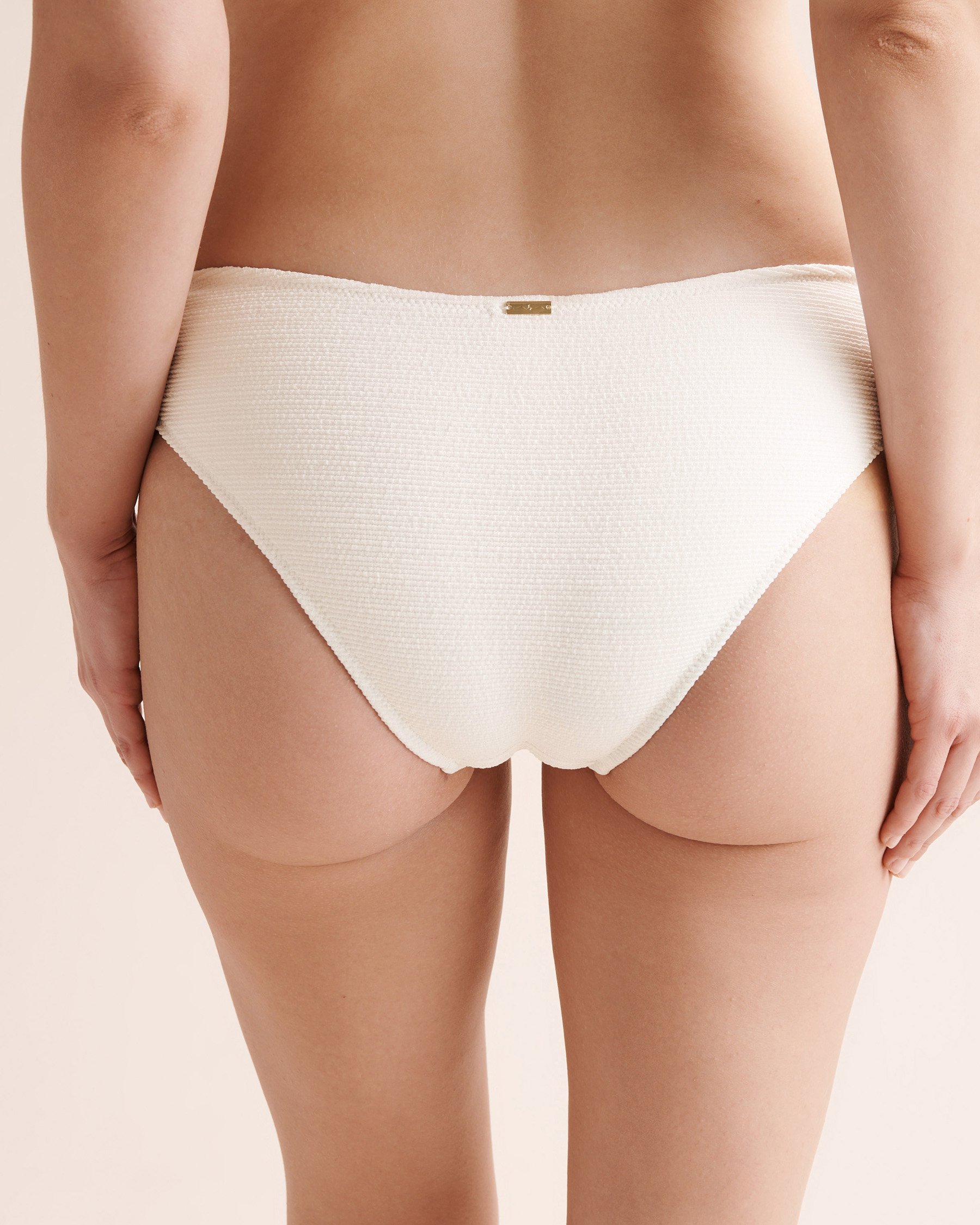 SANTEMARE Textured Low-Rise Brazilian Bikini Bottom White 01300547 - View4