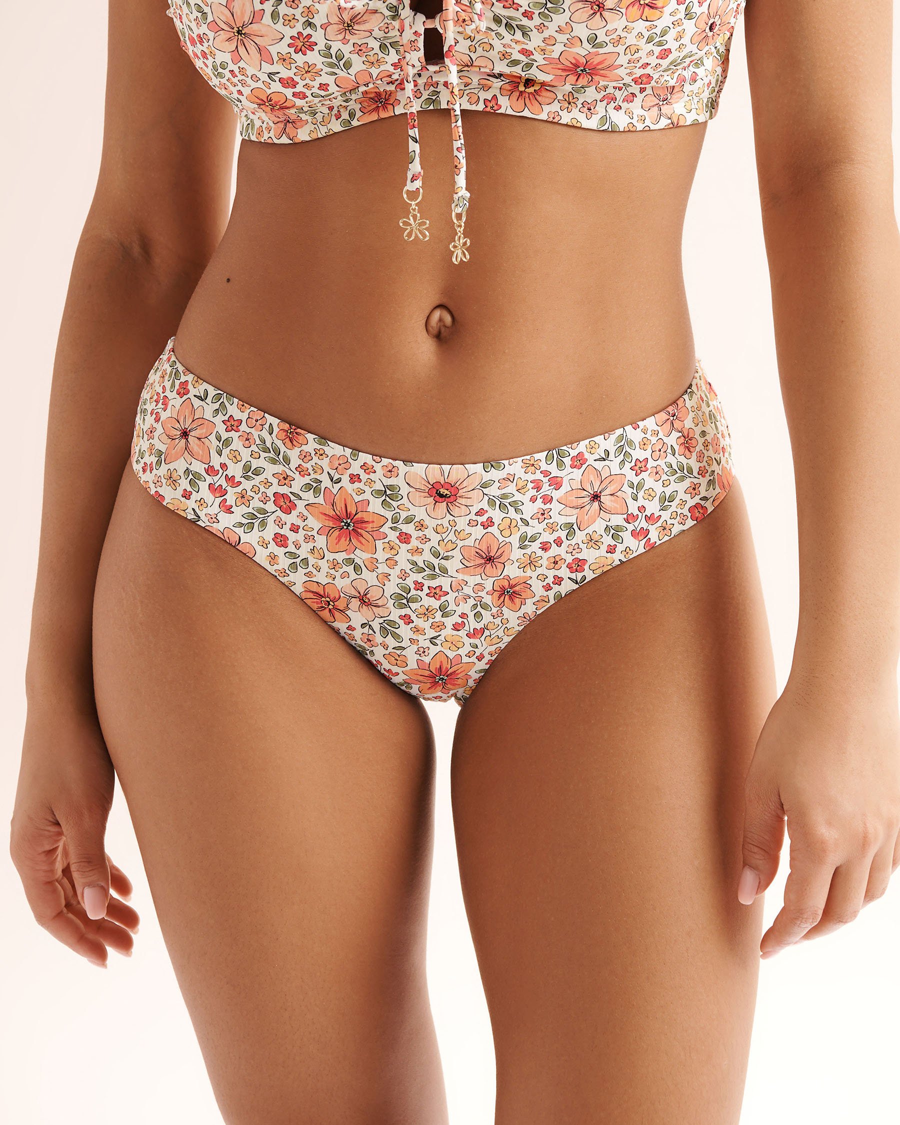 MY BIKINI STORY Bas de bikini taille basse cheeky côtelé floral Blanc 01300577 - Voir3