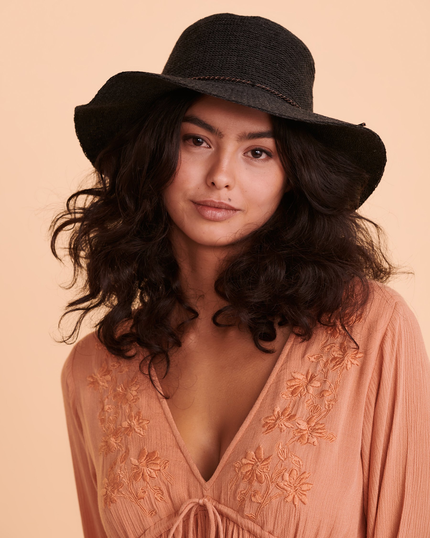 RIP CURL SPICE TEMPLE Hat Charcoal 005WHE - View1