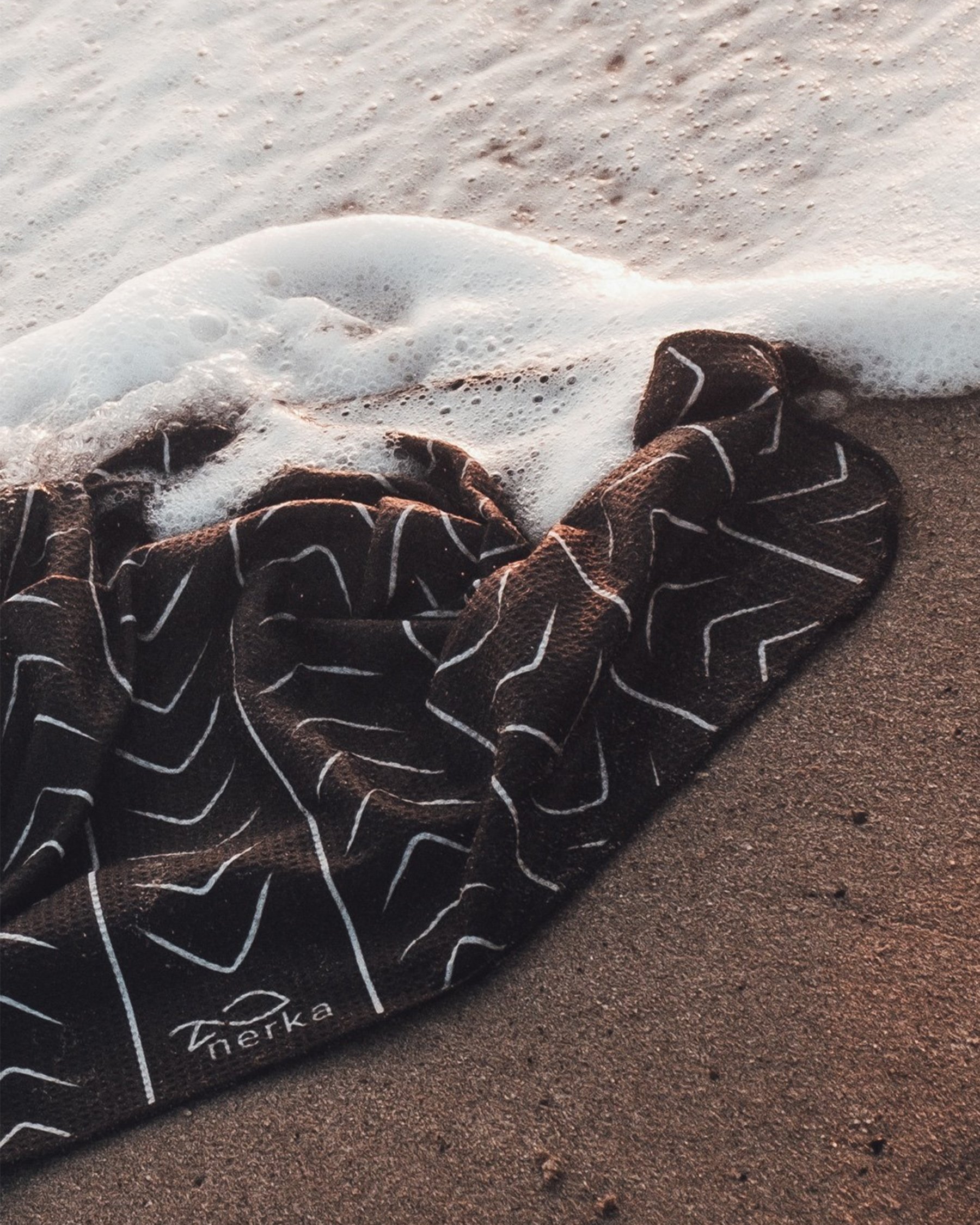 NERKA Waffle Microfiber Towel Geometric print SGAU31.5X63 - View3