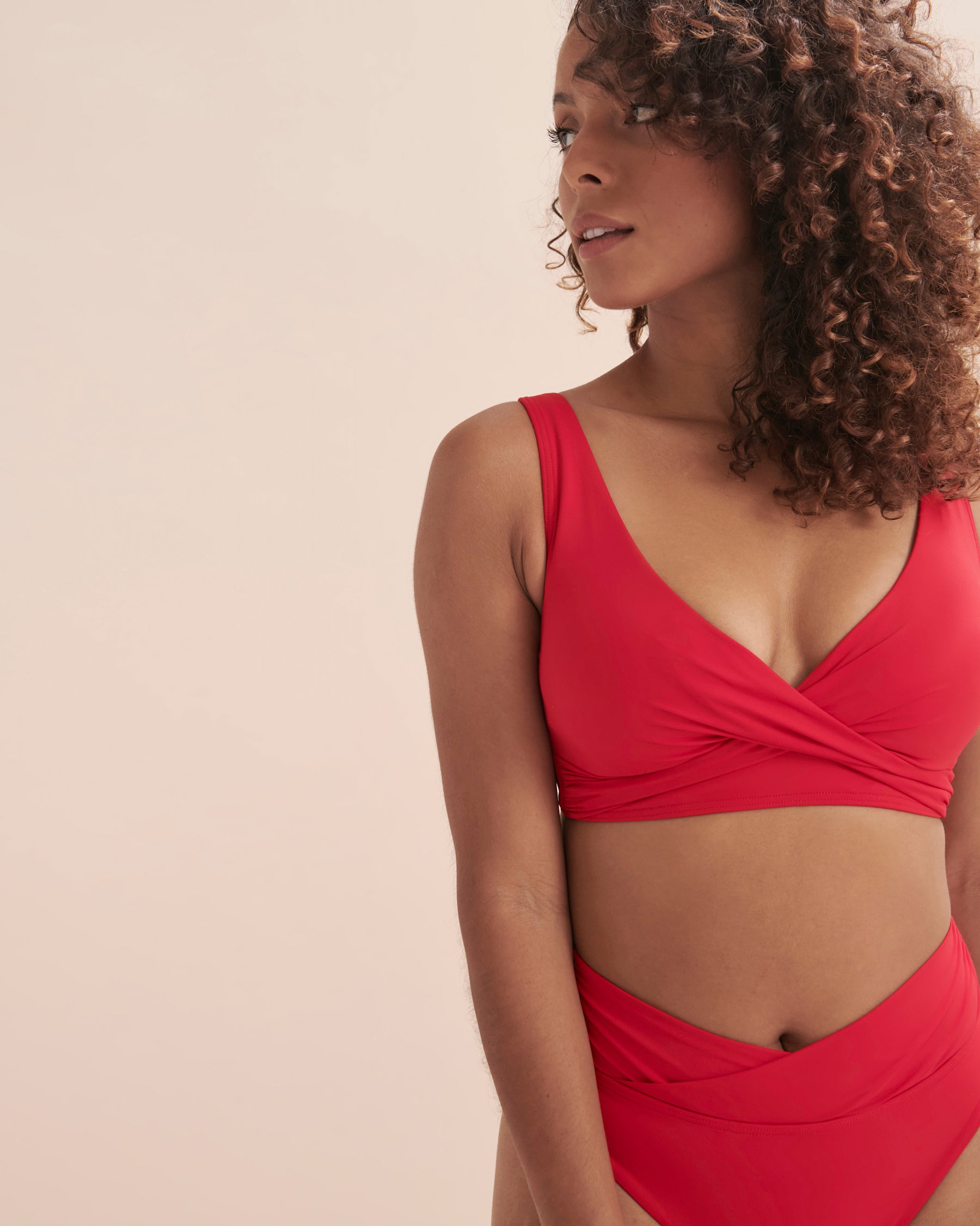 SEA LEVEL Haut de bikini triangle croisé Essentials Eco Rouge SL3110ECO - View7
