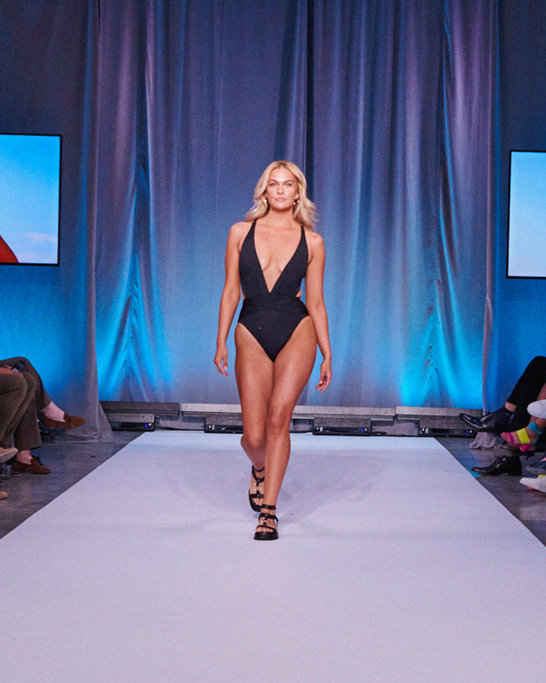 SANTEMARE Rib  Deep Plunge One-Piece Swimsuit Black 01400032 - View7