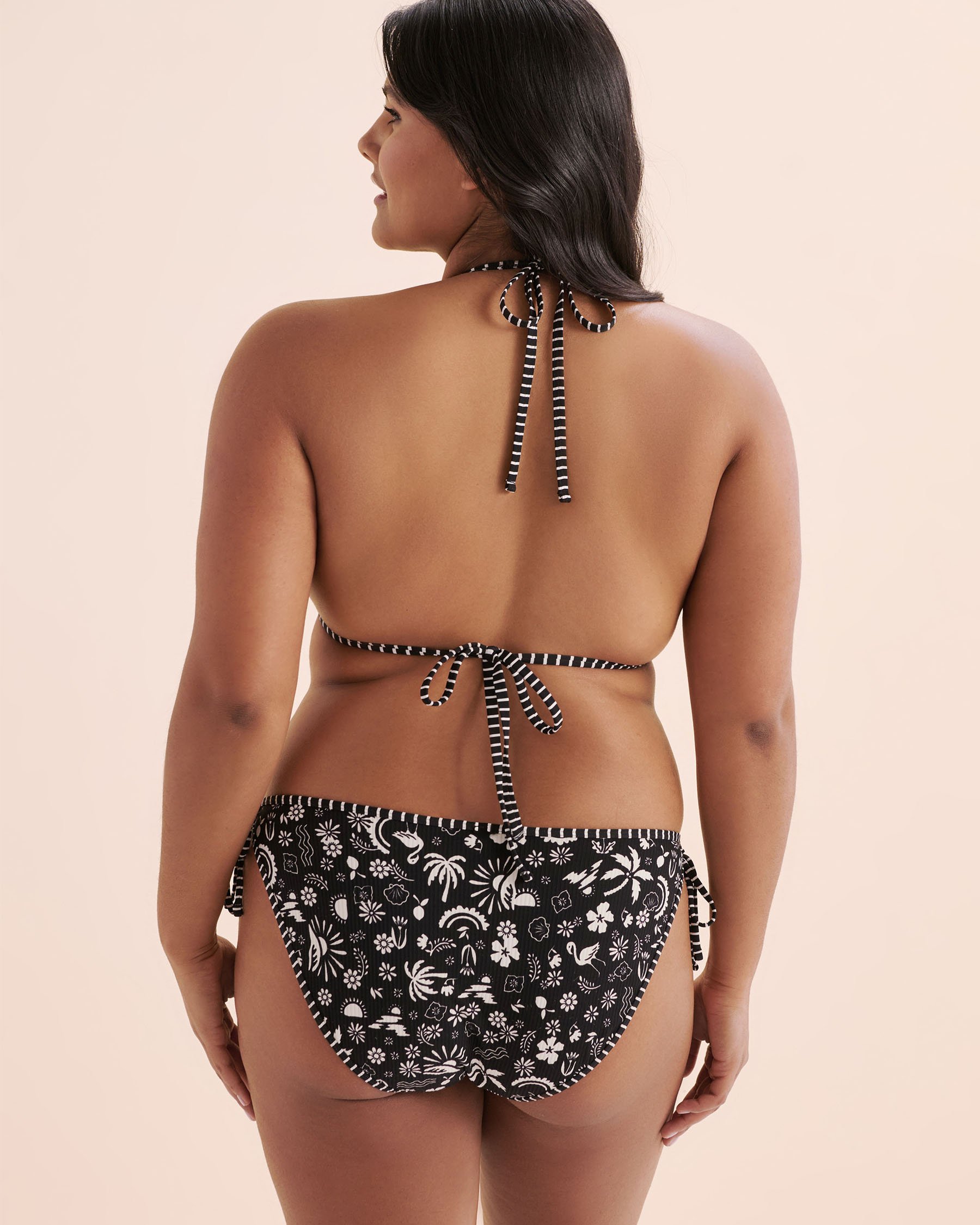 TROPIK Tropical Cabo Ribbed Triangle Bikini Top Black 01100420 - View5