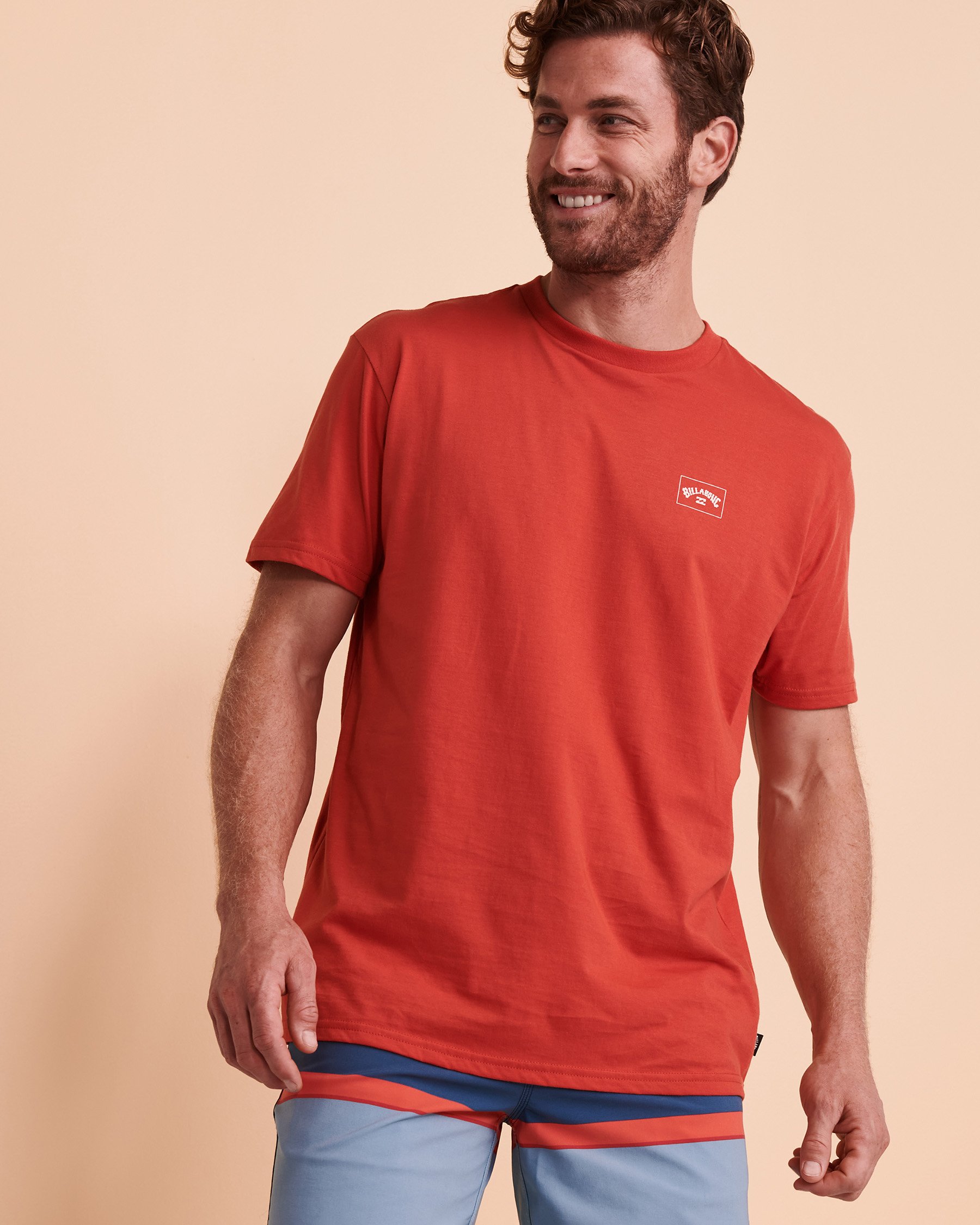 BILLABONG Chandail manches courtes STACKED ARCH Rouge délavé ABYZT00797 - Voir1