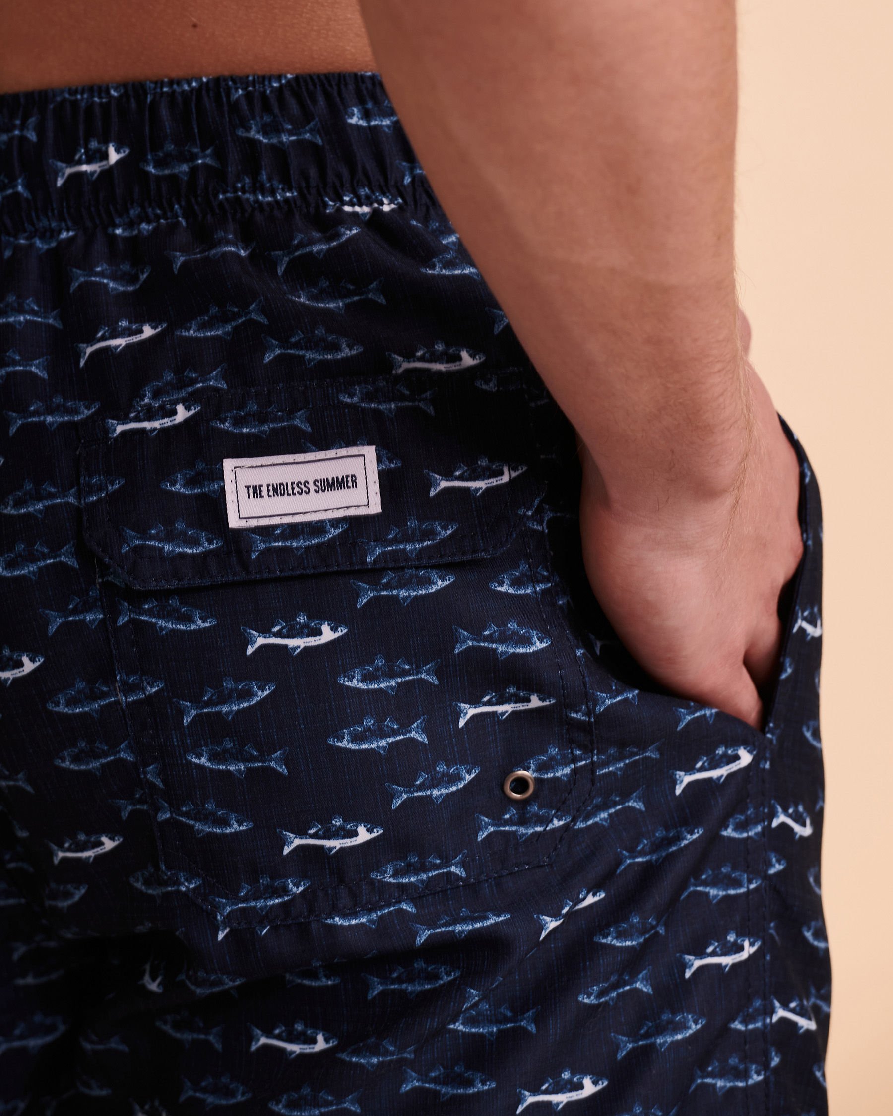 ENDLESS SUMMER FISHES Volley Swimsuit Fish E30401 - View2