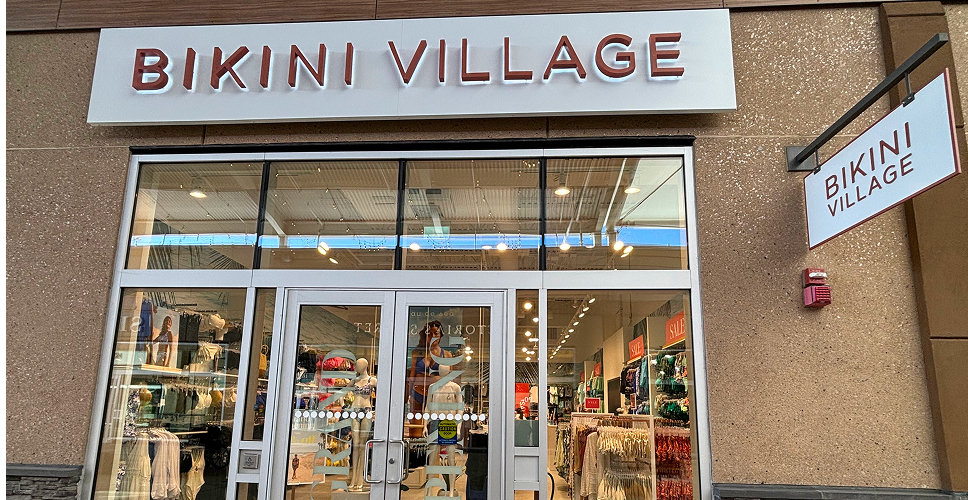Outlet Collection Niagara Storefront - Bikini Village