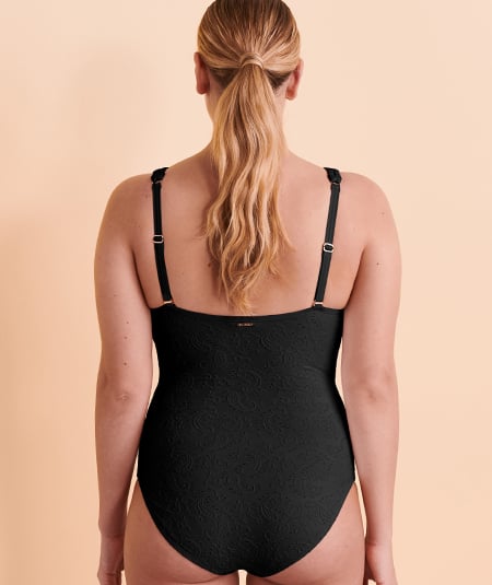 Plunging one-piece back