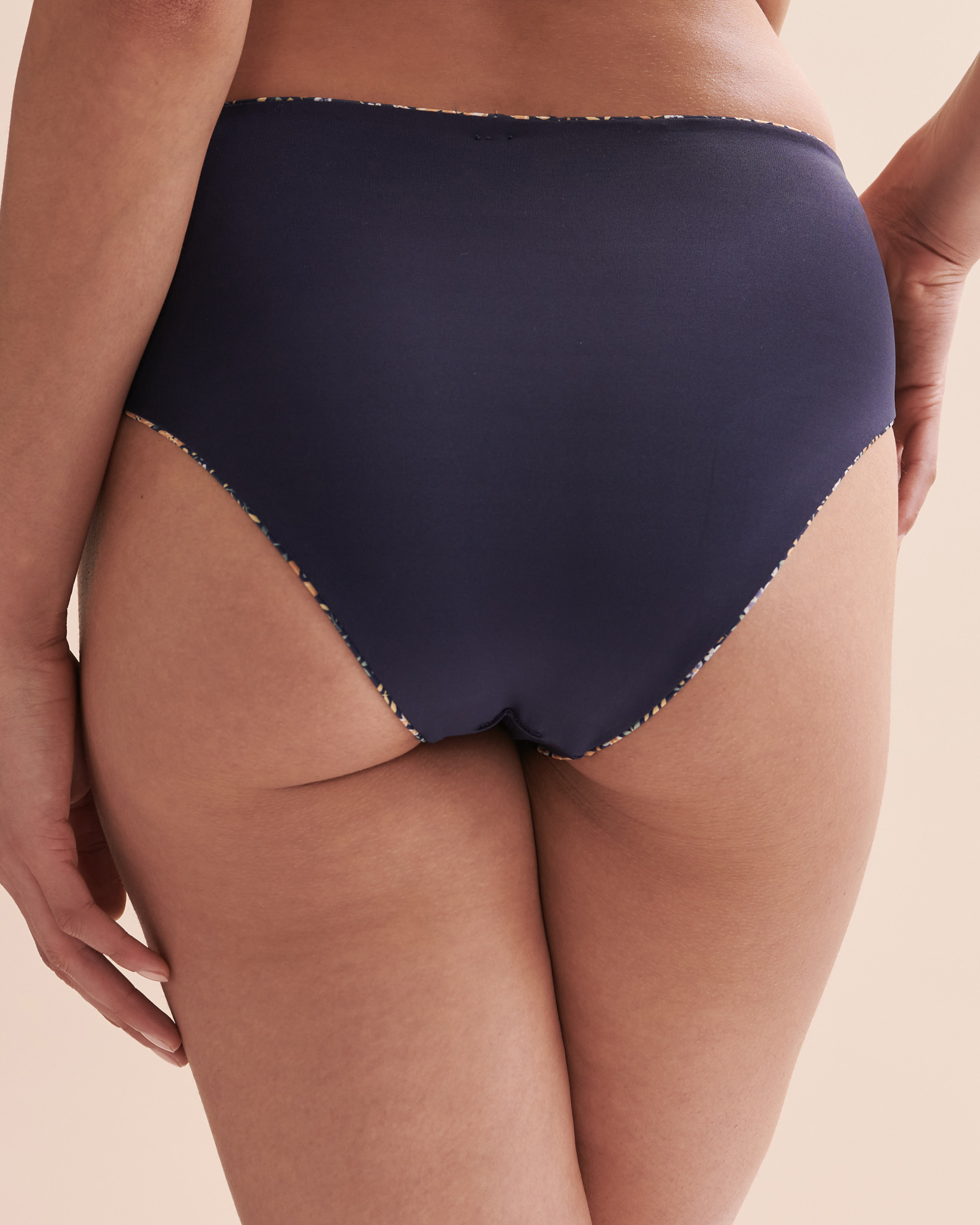 QUINTSOUL Juno Beach Reversible High Waist Bikini Bottom Multi print W23655170 - View4