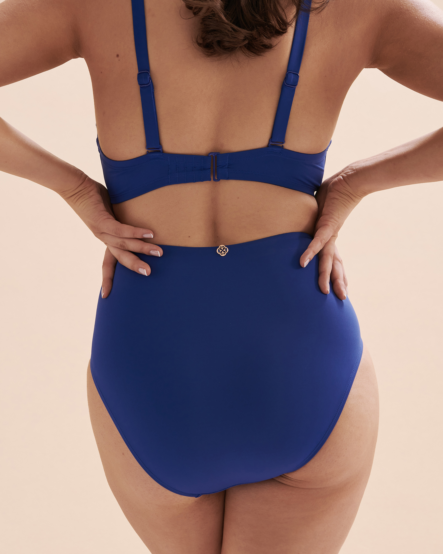 TURQUOISE COUTURE Bas de bikini bande de taille pliée texturé