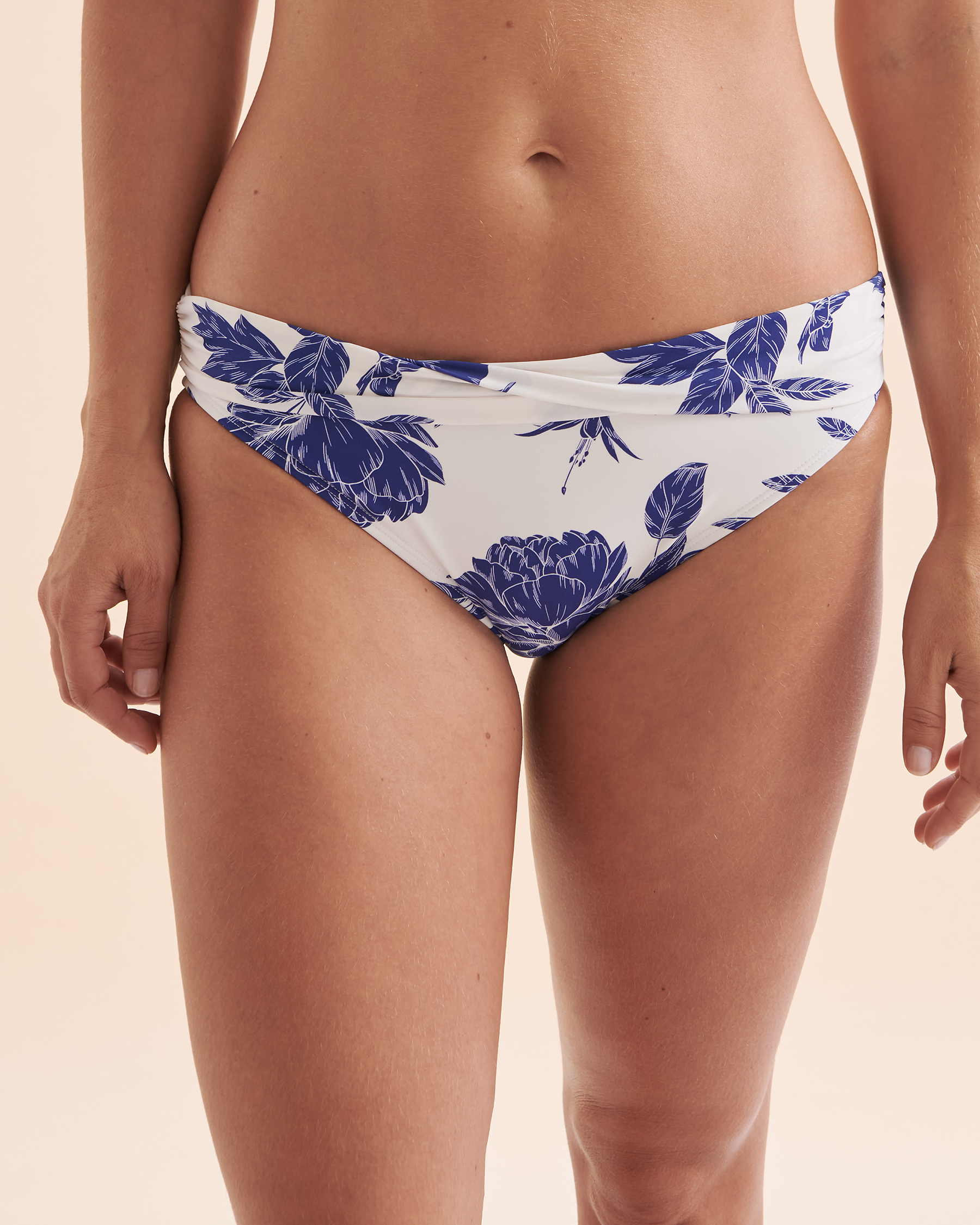 TURQUOISE COUTURE Bas de bikini bande de taille pliée Floral Fleurs bleues et blanches 01300271 - Voir5
