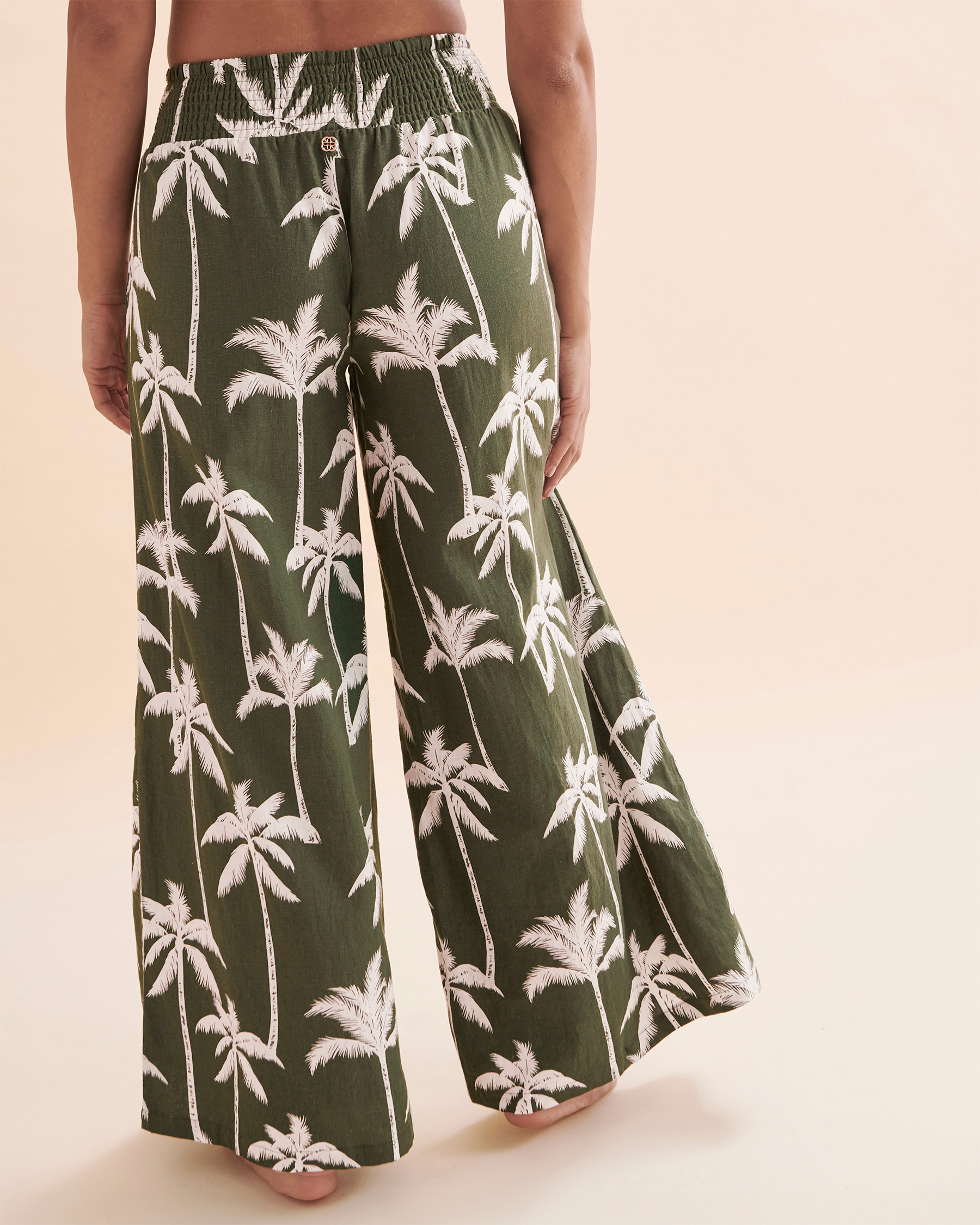 TURQUOISE COUTURE Pantalon jambe large à imprimé palmiers Palmiers kaki 02200055 - Voir6