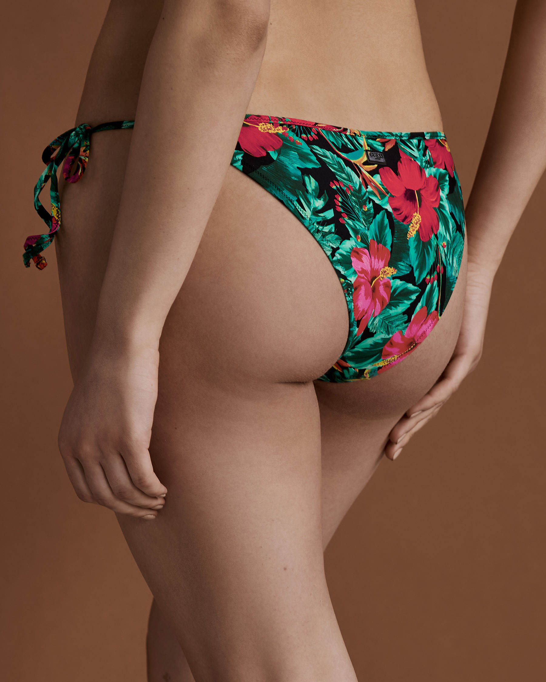 GUESS TROPICAL HIBISCUS Brazilian Bikini Bottom Tropical print E1GO12 MP004 - View2